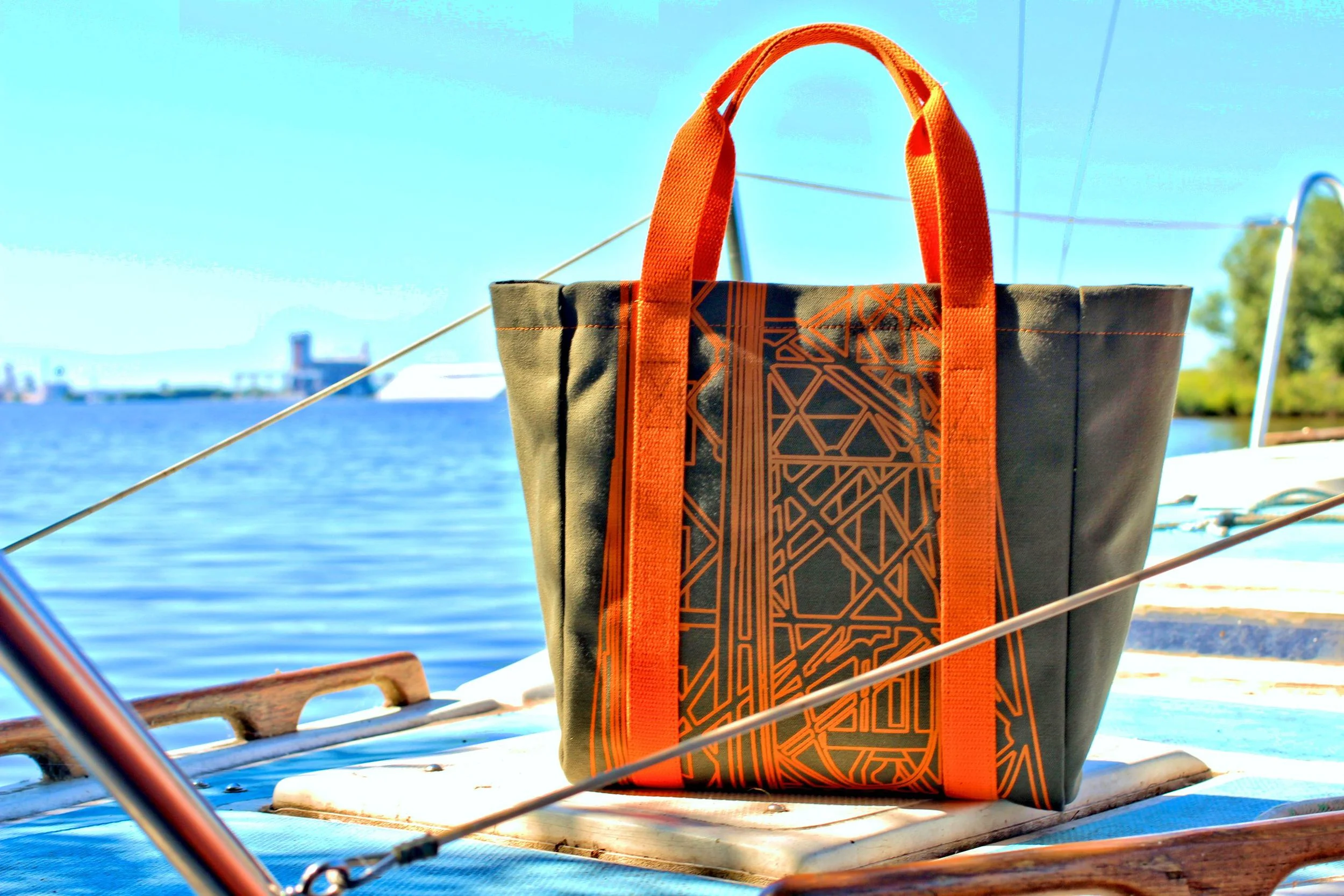Sail_Tote_HDR.jpg