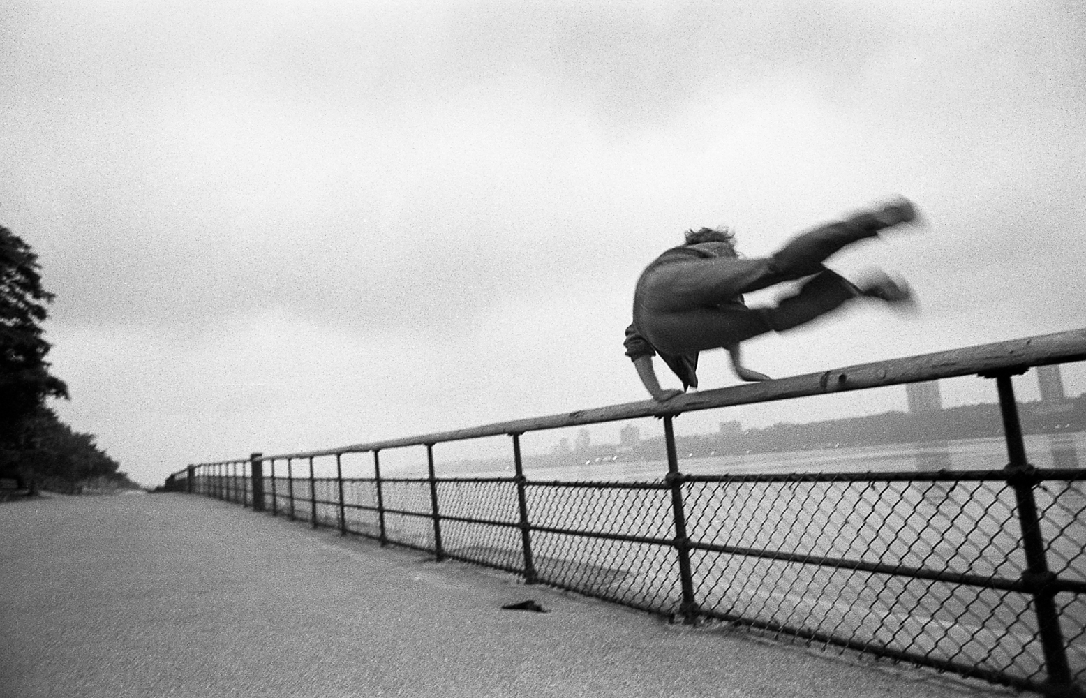 Hector's Suicide, 1975