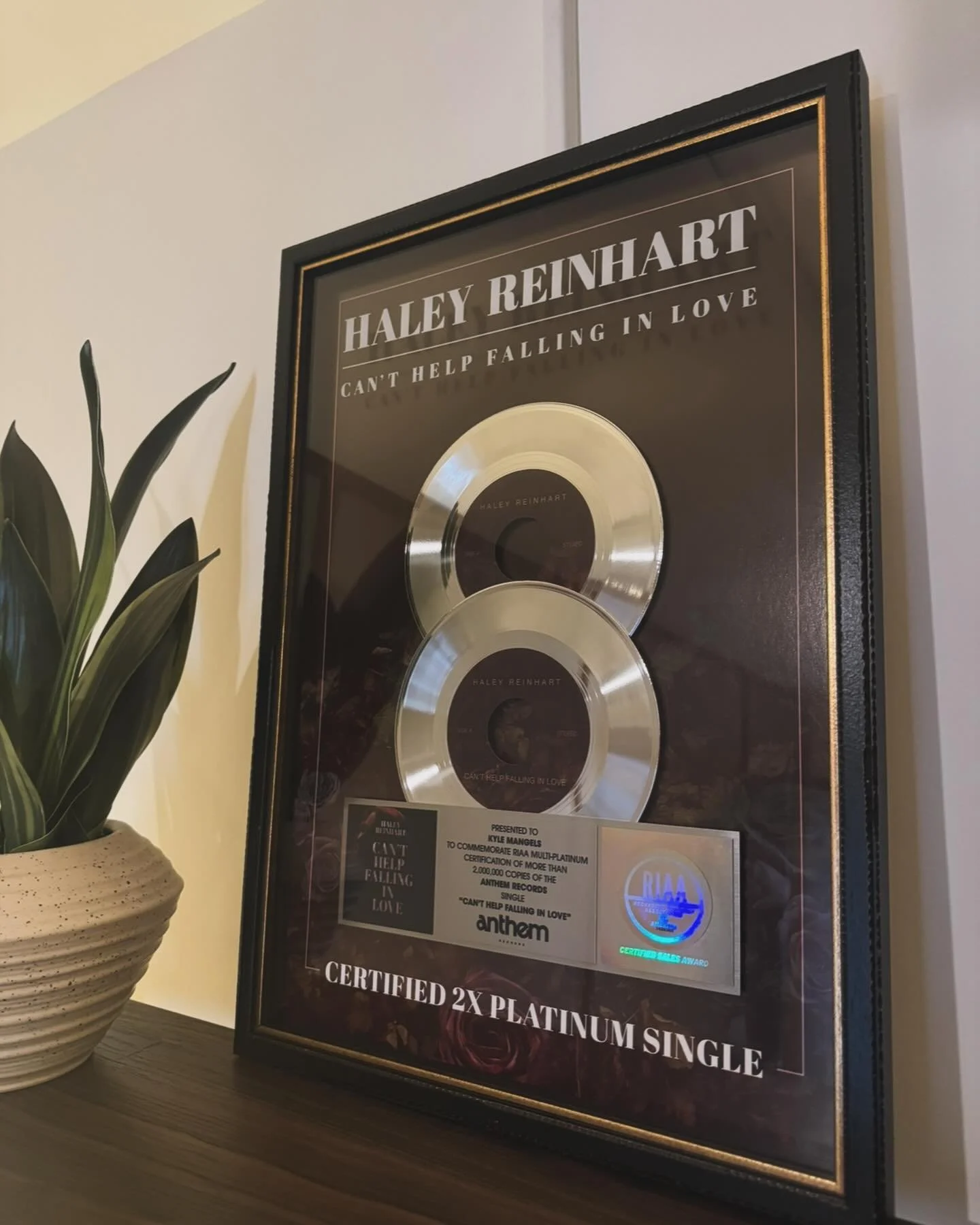 10 years ago, this song changed my life. For years prior I had been chasing gear, plugins and instruments all while convincing myself if I just had that mic, or that pre amp I would be able to do it like the pro&rsquo;s. Then one day, @haleyreinhart 