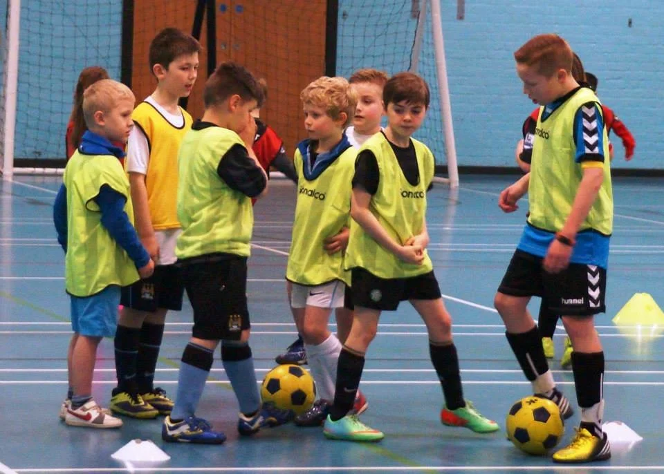 football_coaching_kids3_middleton.JPG