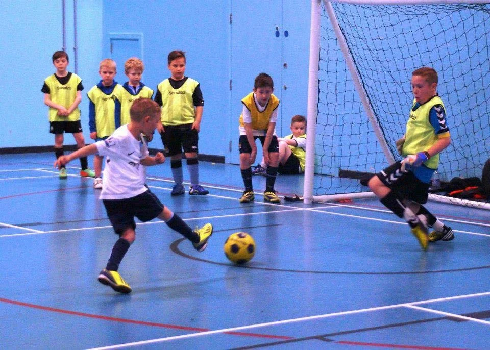 football_coaching_kids6_middleton.JPG