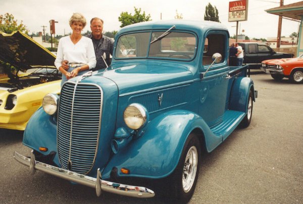 Chuck & Gail Jaeger 1937 Ford PU
