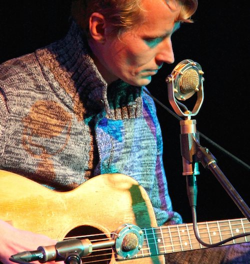 tom brousseau playing acoustic guitar with Edwina and Edna