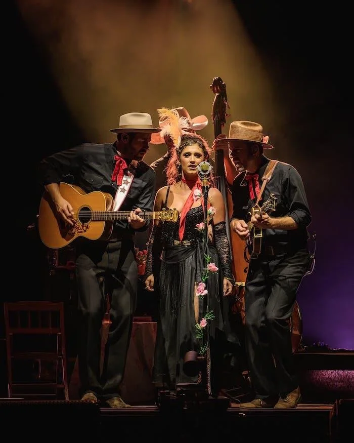 Sierra Ferrell and band use Ear Trumpet Labs Delphina single mic on a large stage