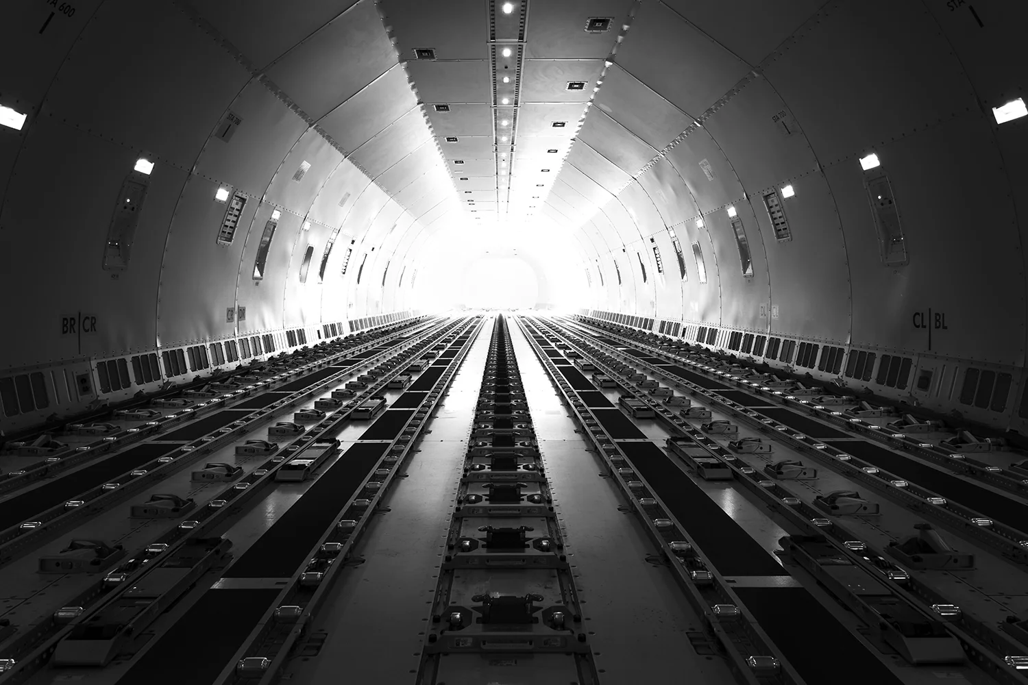 Plane Metal - 777 Cargo cavern.jpg