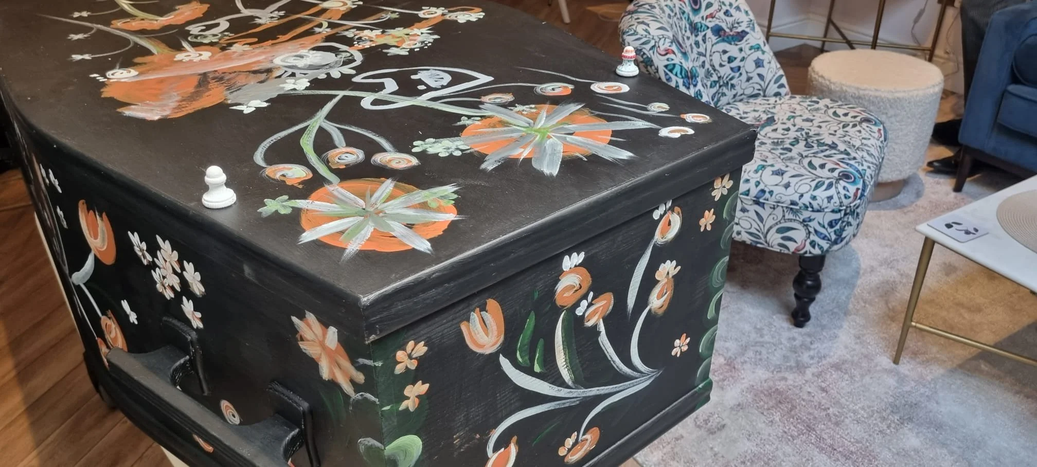 Decorate your own coffin