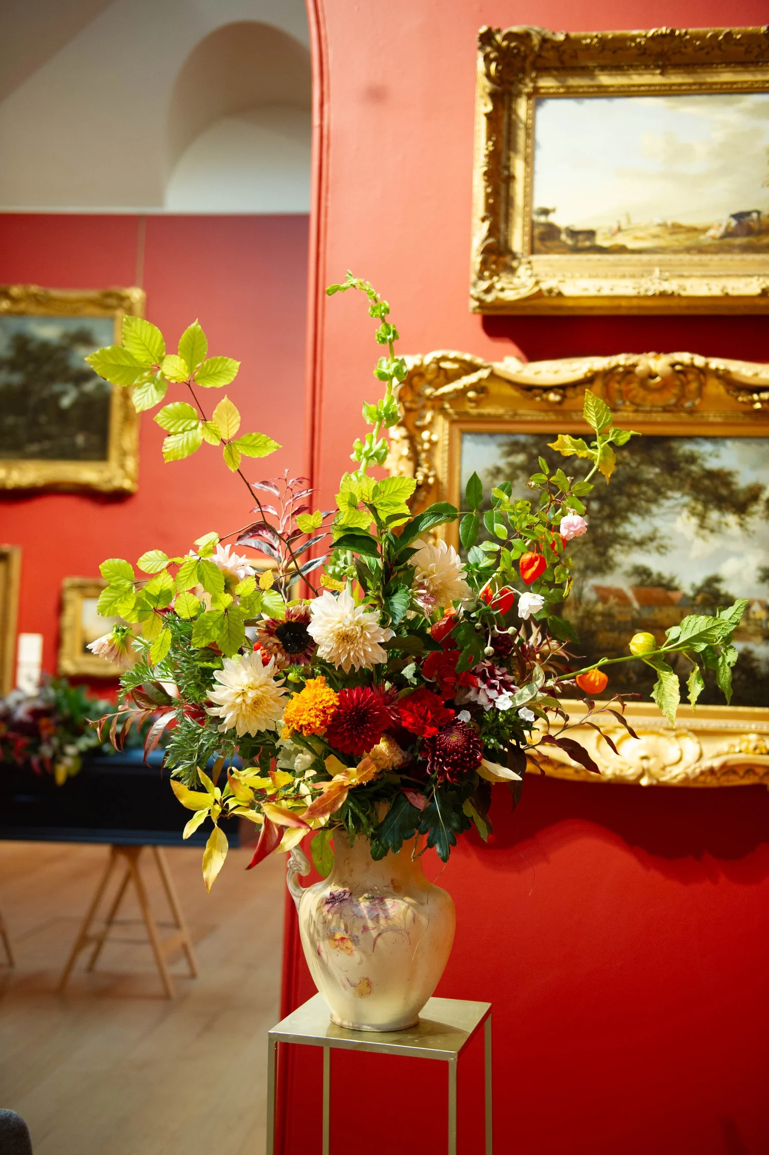 Details of the setting at Dulwich Picture Gallery