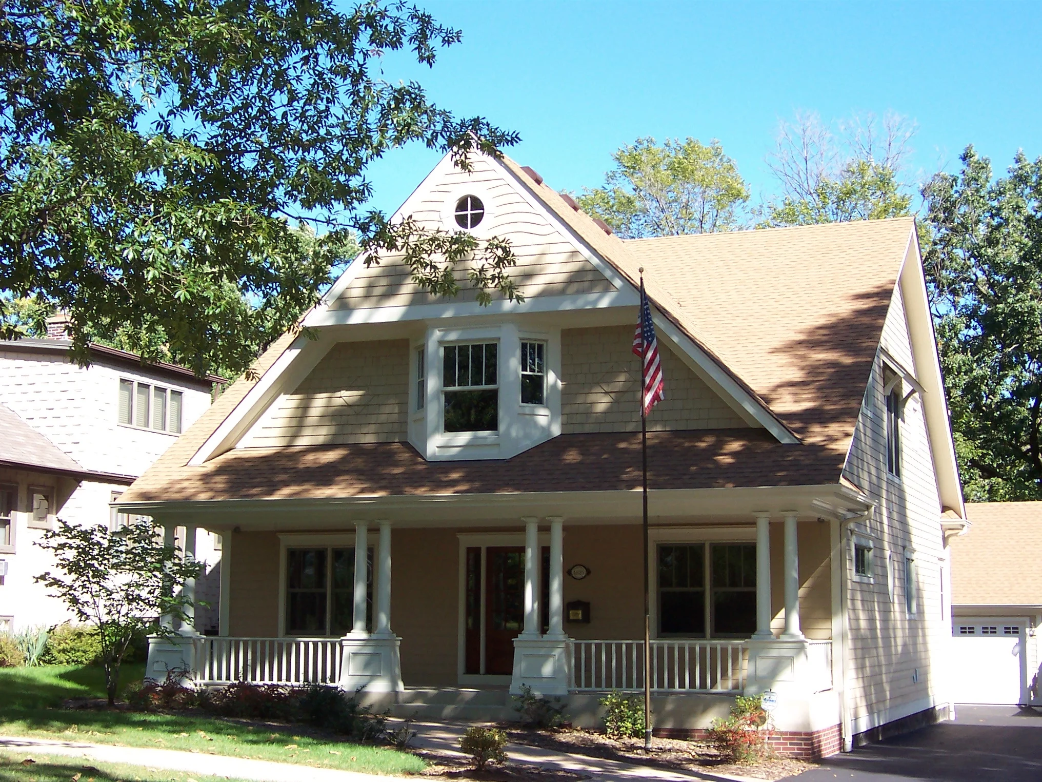 4825 Saratoga 003.jpg