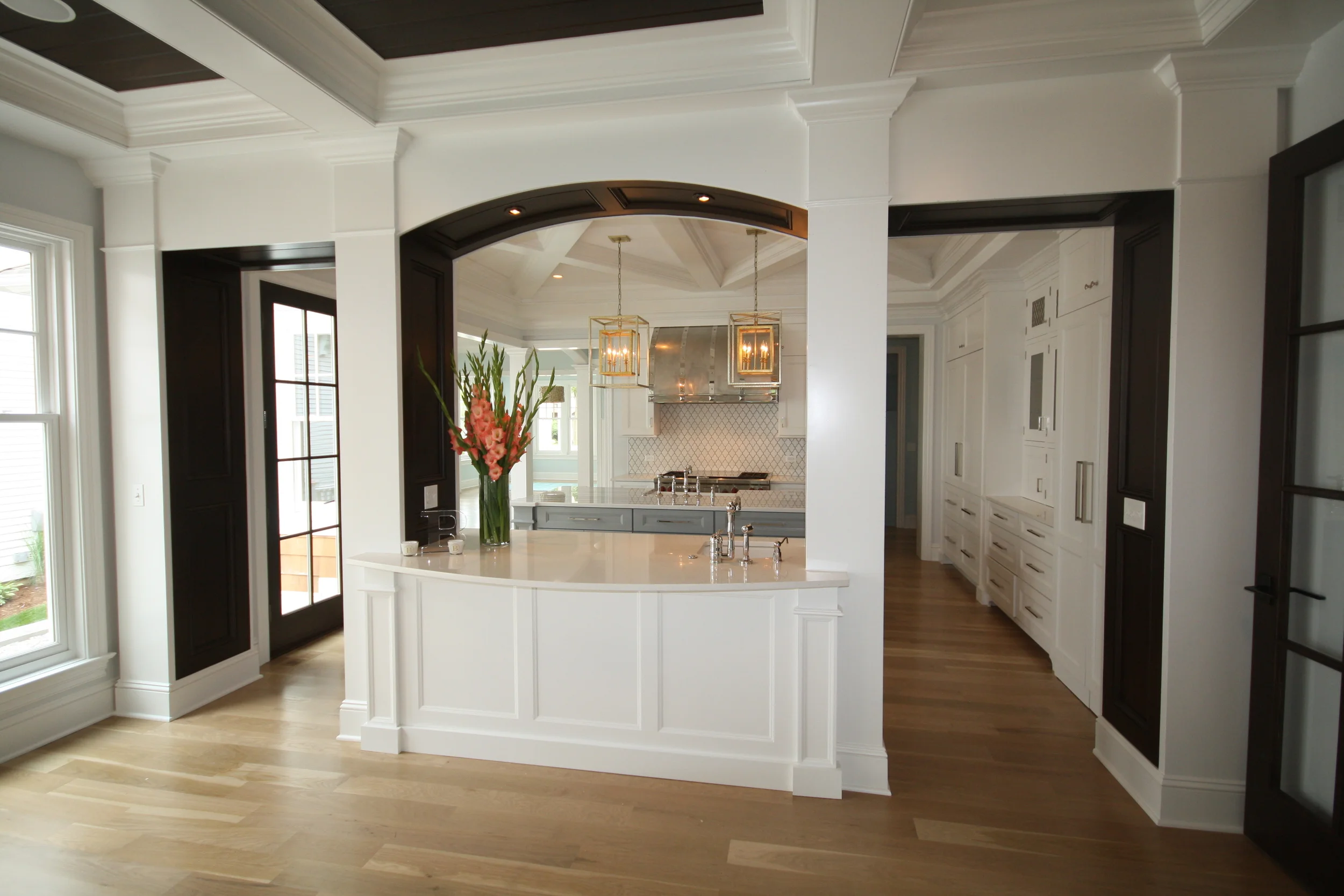 5 - 748 Summit kitchen.JPG