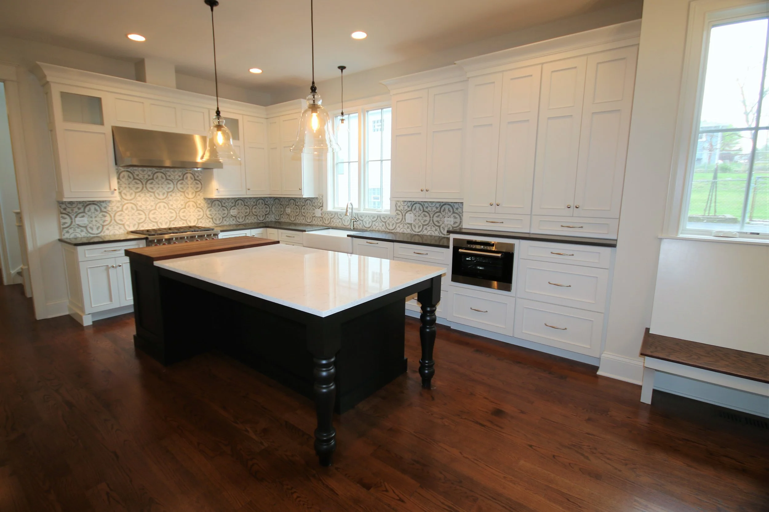 Kitchen (2).JPG
