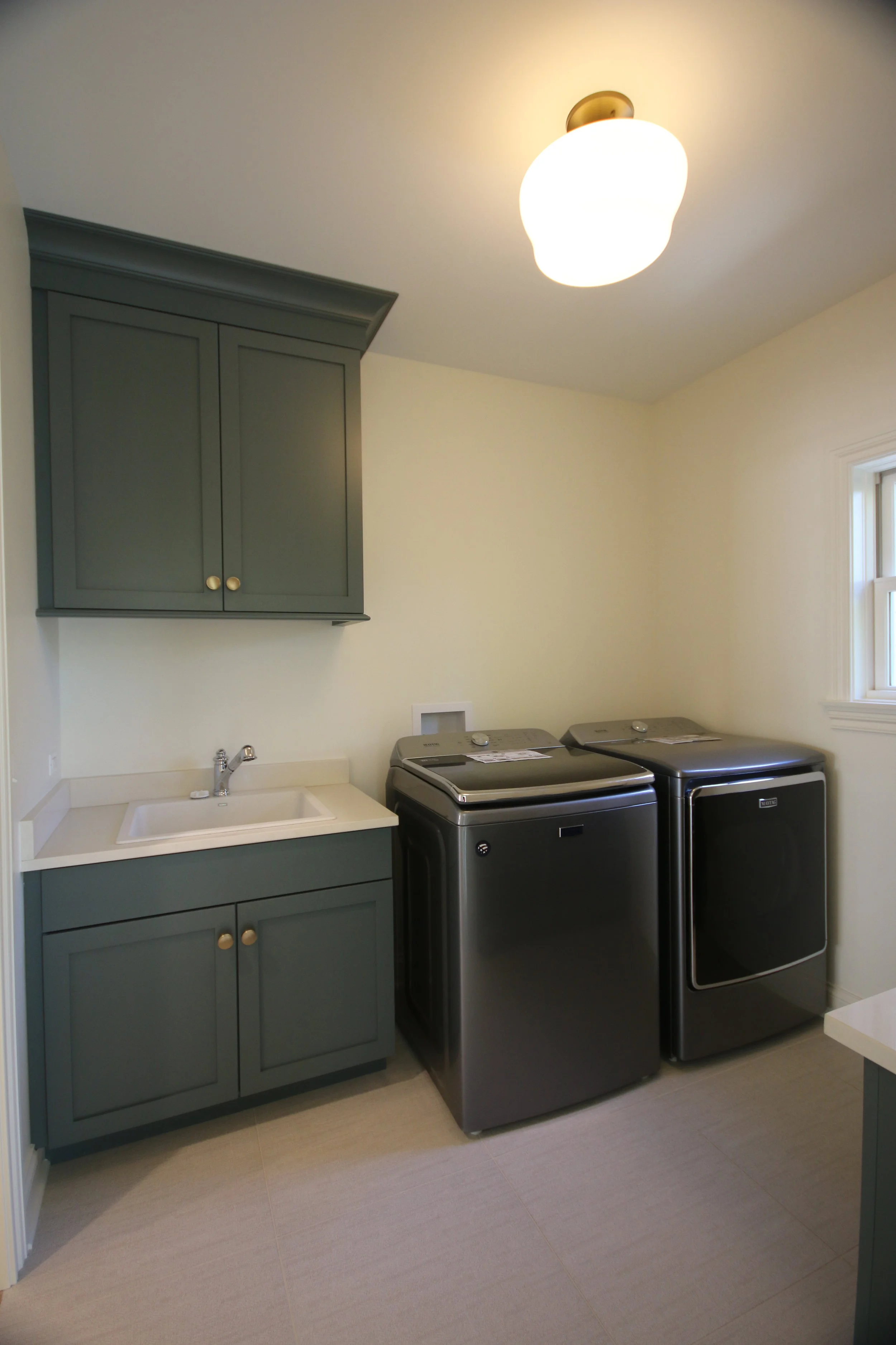 Laundry Room (better).JPG