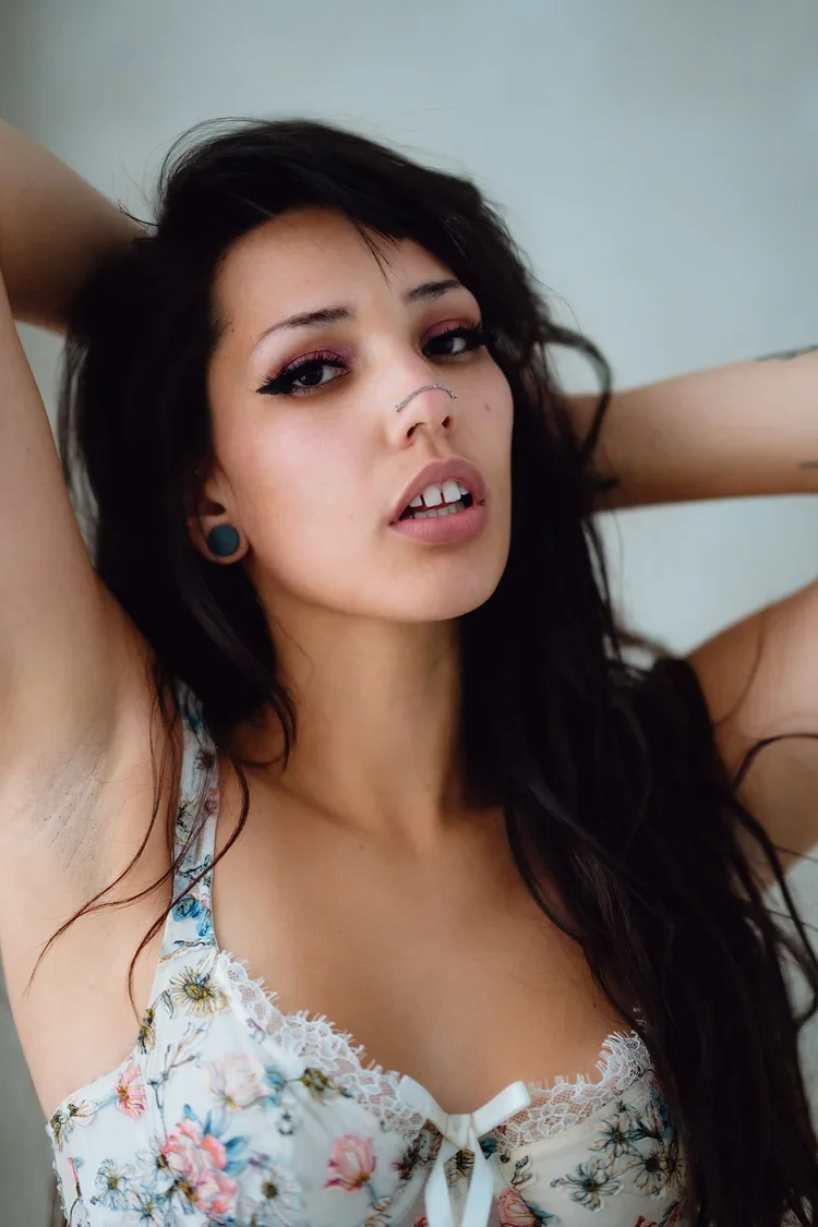 Cameron Keller : Art + Photoshoot + Interview