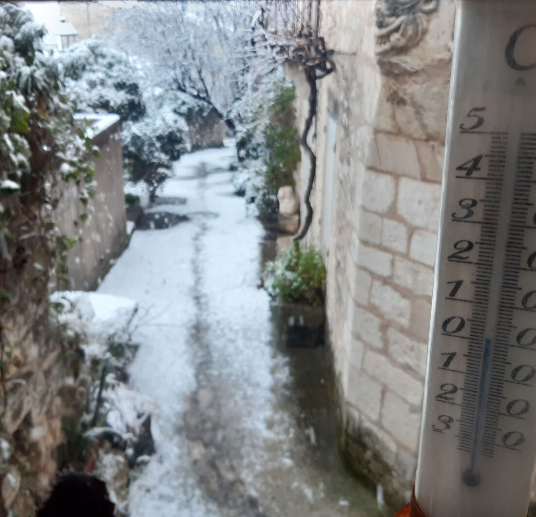 Zur Überraschung des 4. Januar, Provence unter dem Schnee