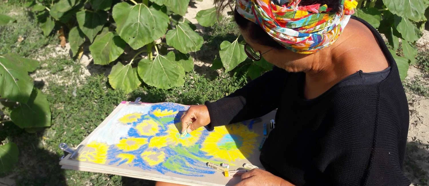 frauenferien-kunstkurse-malurlaub-kultureise-kreativferien-frauenurlaub-ferienwohnung-pool-provence.jpg