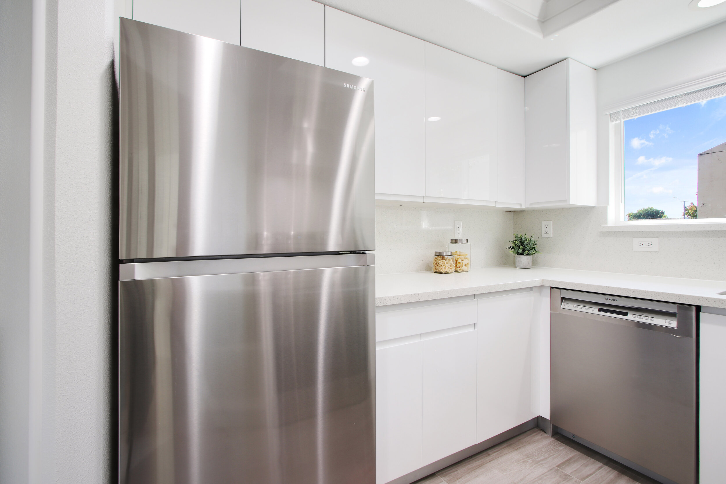 06 Kitchen2.jpg