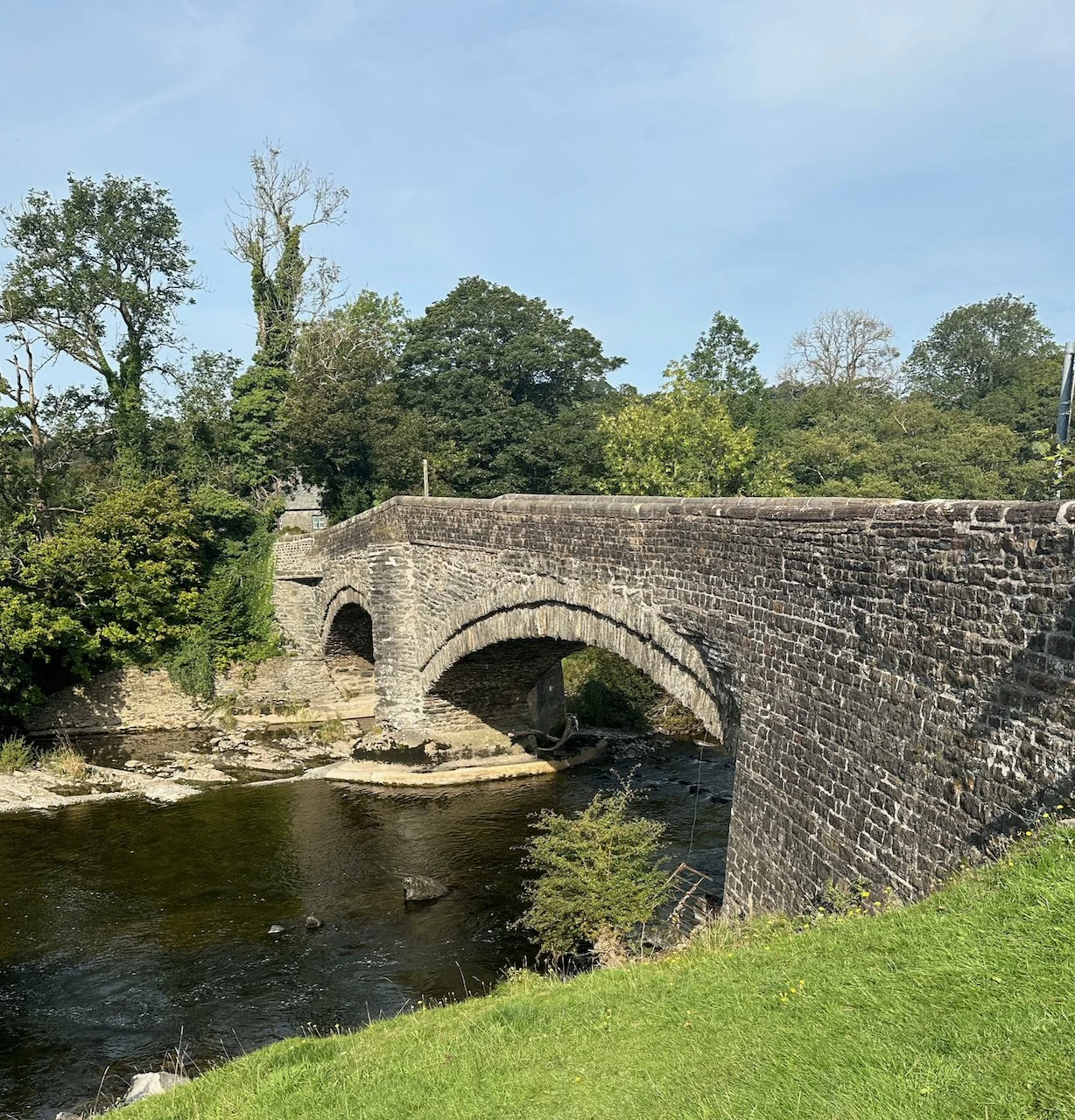  Lincolns Inn Bridge, over the River Lune, 17th century 