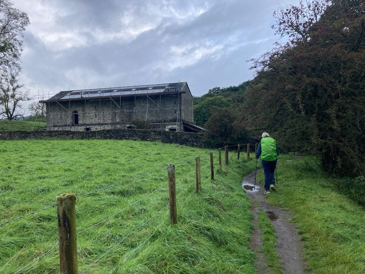  This abandoned and dilapidated farm house has solar panels! 