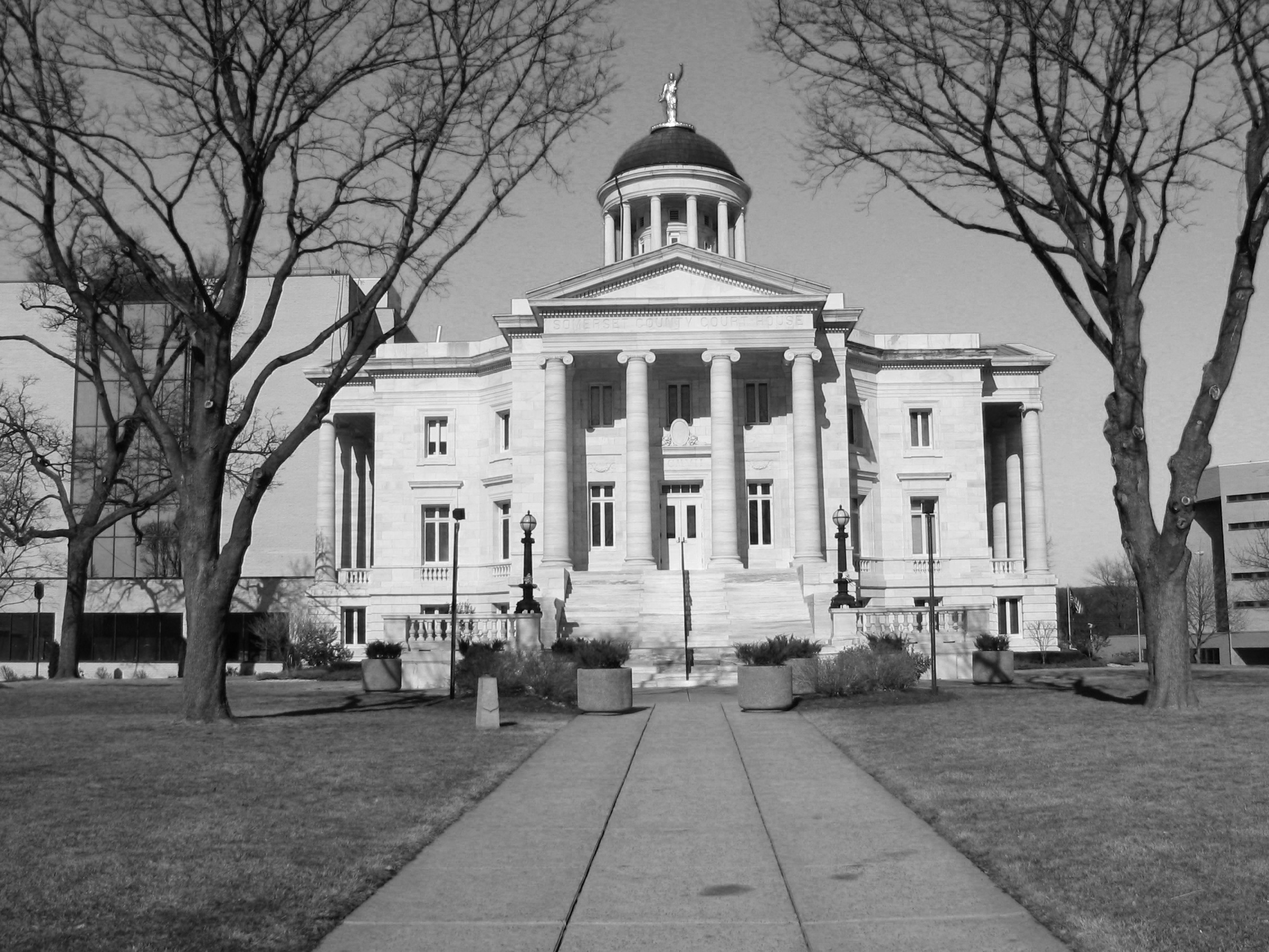 SomervilleCourtHouse_BW.png