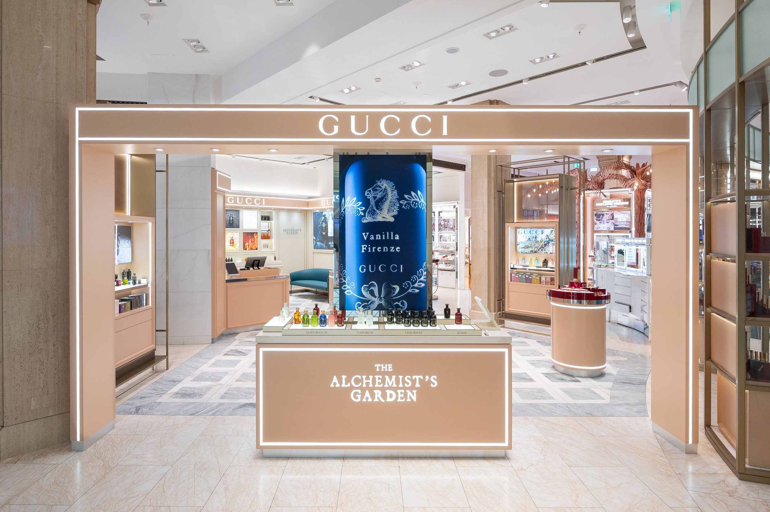 Gucci Boutique Harrods-Rocio Avidad (10).jpg