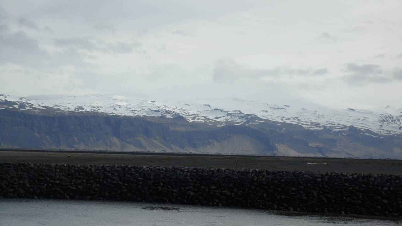 One of the coolest things about Iceland is how often you can see ocean and mountains at the same time.