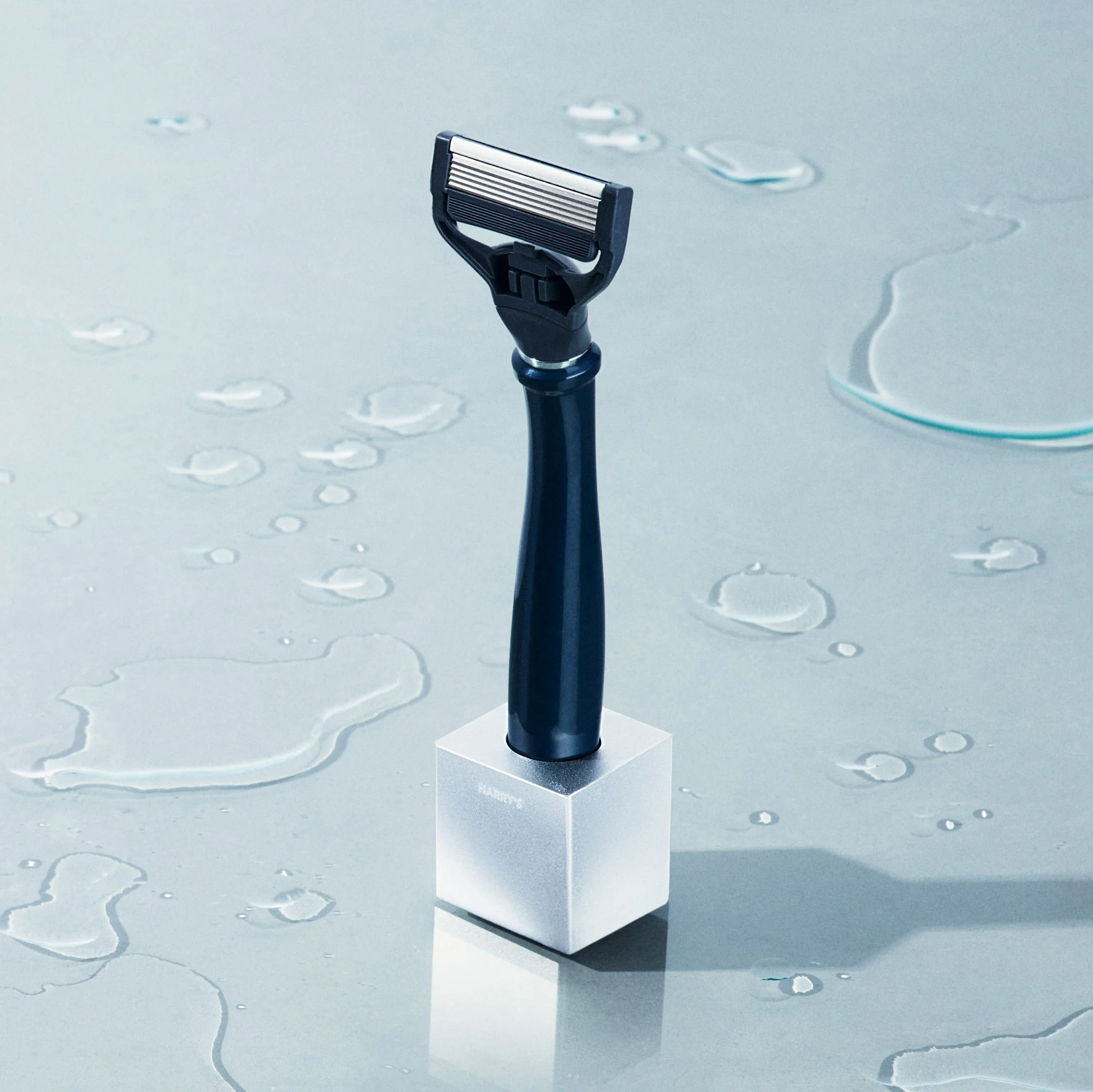 razor-stand-thumb.jpg