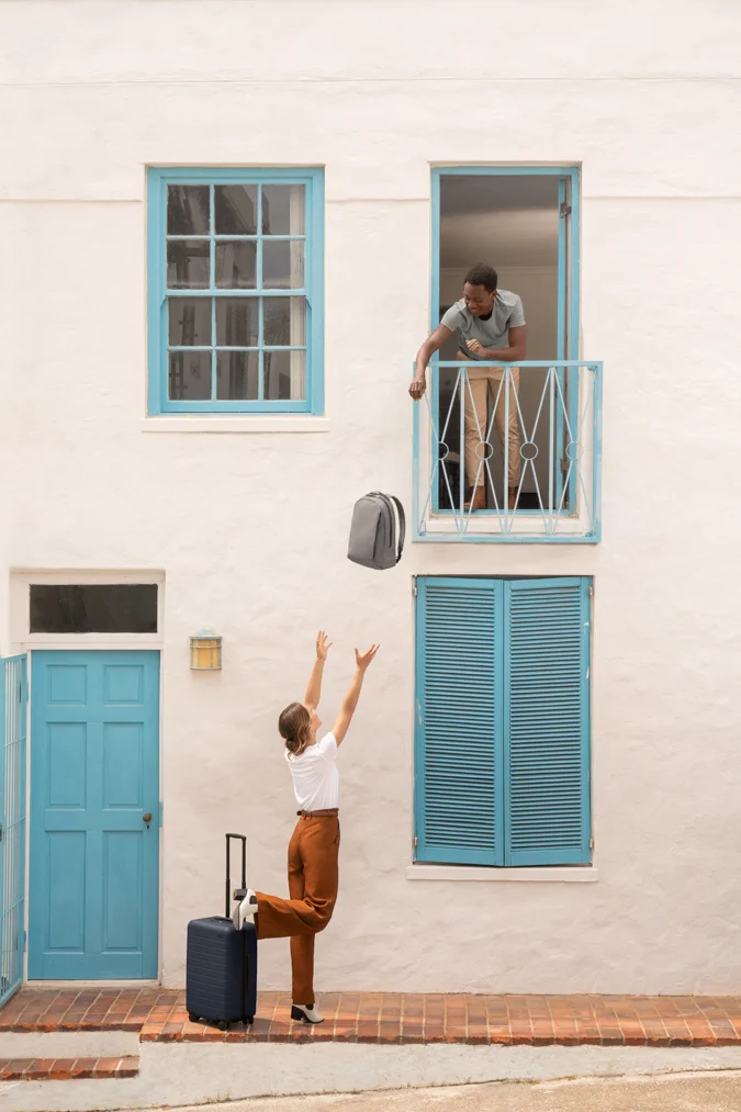 AWAY_DAY3_LOADER_STREET_BALCONY_SHOT01_0395.jpg
