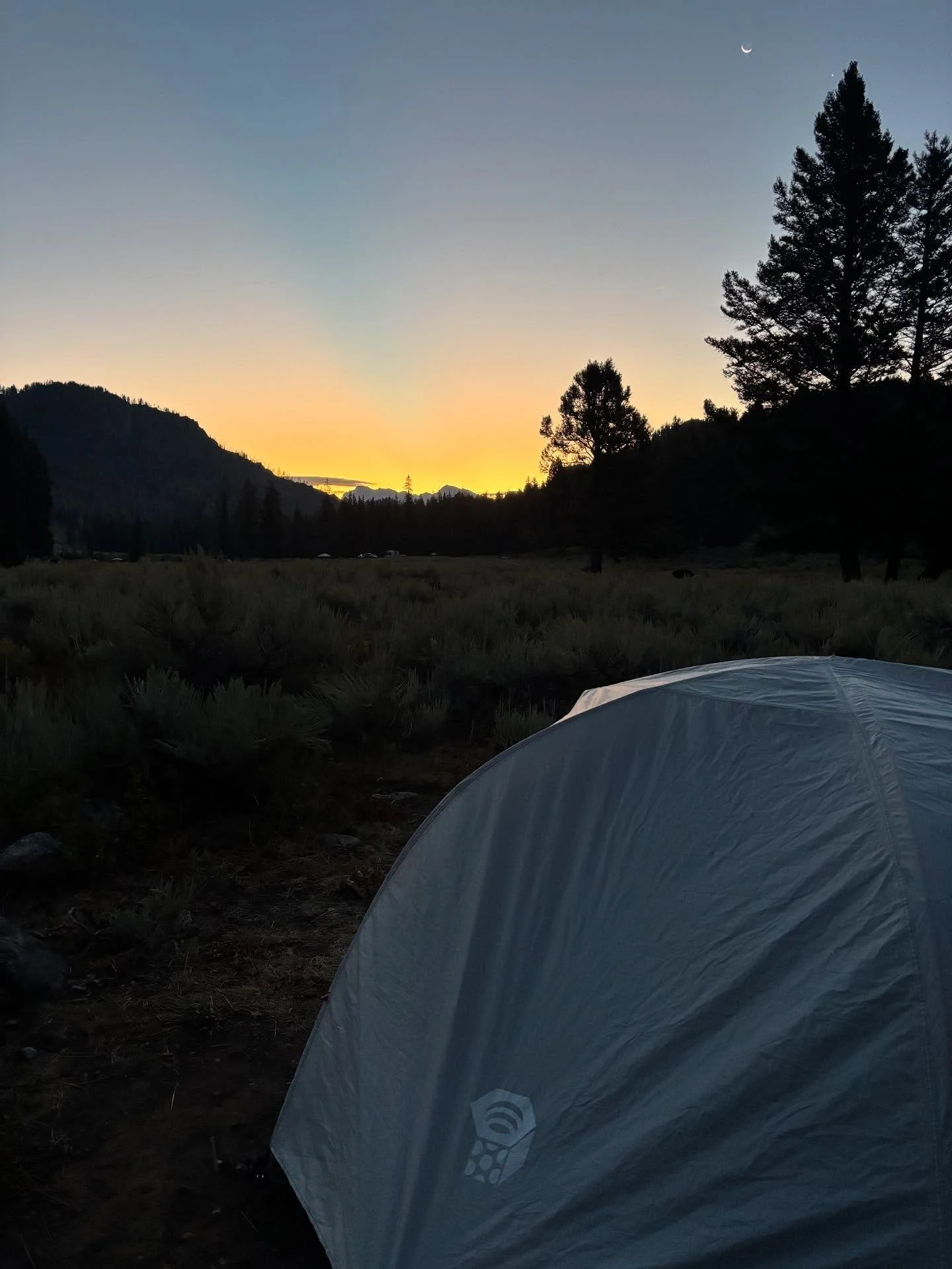 The days are noticeably shorter and the skies smokier, but there are more backcountry days to be had! Keep an eye out for details about our upcoming Labor Day Sale 👀 and for the love of nature, mind active fire bans!!!