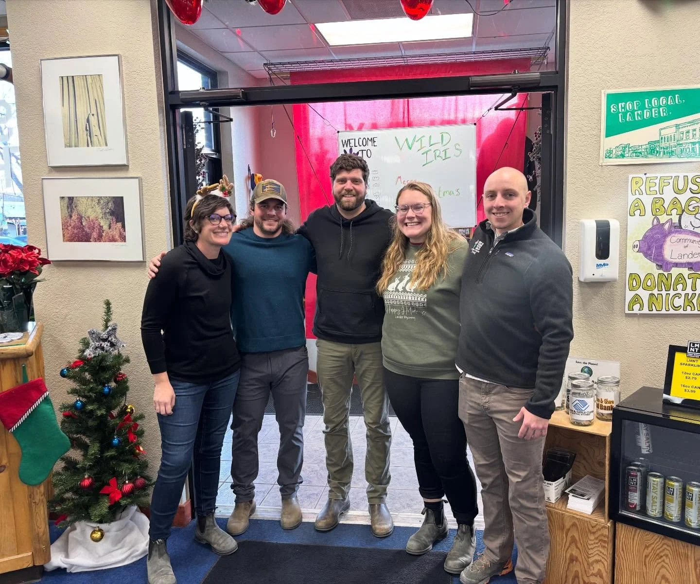 There&rsquo;s still time! Staff is here ready to wrap, and our doors are open until 6:00pm on Christmas Eve, Wednesday 12/24 🎄🎁 It&rsquo;s been a fun day so far and we want to say THANK YOU to everyone for shopping with us! Merry Christmas and Warm