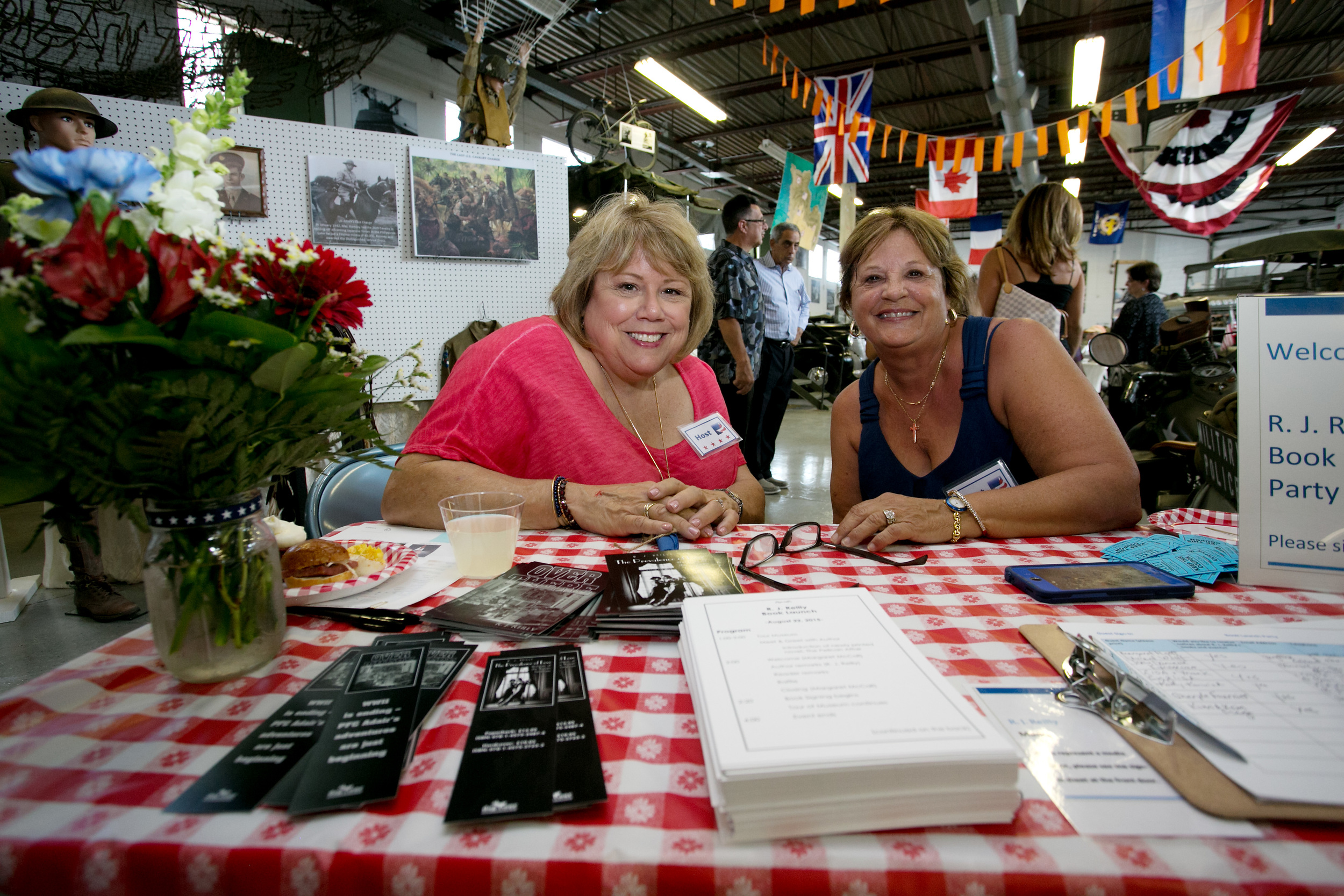 Marlene Heitmanis w Donna Fuga at Sign in Table.jpg
