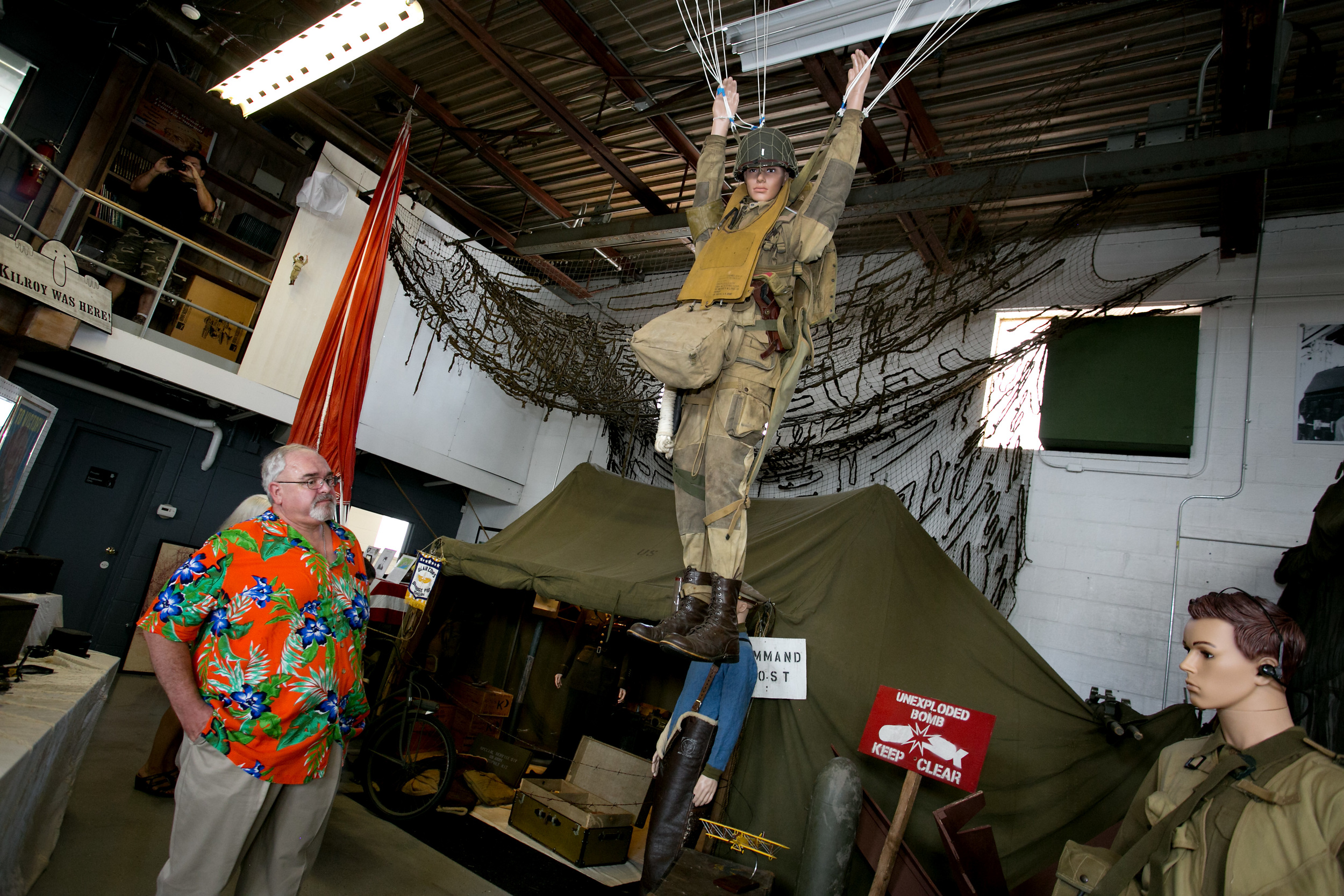 Arsenal parachutist.jpg