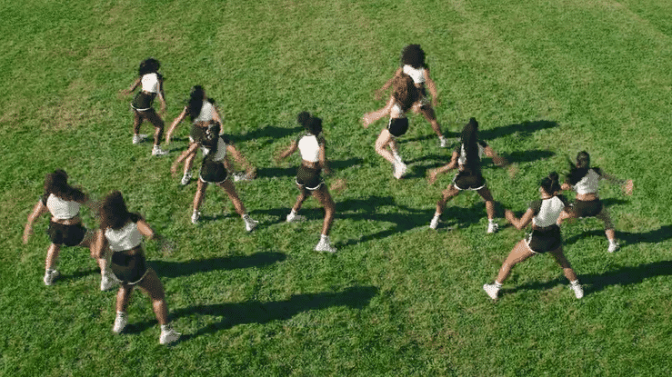 BOSSY -  Glo Romy-high.gif