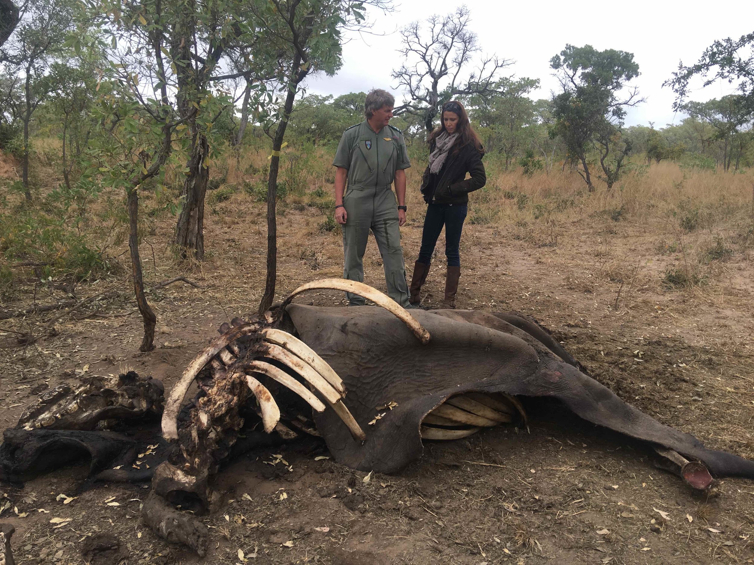 Tokkie Botes showing Shannon a poaching crime scene in South Africa. IMAGE: Shannon Elizabeth