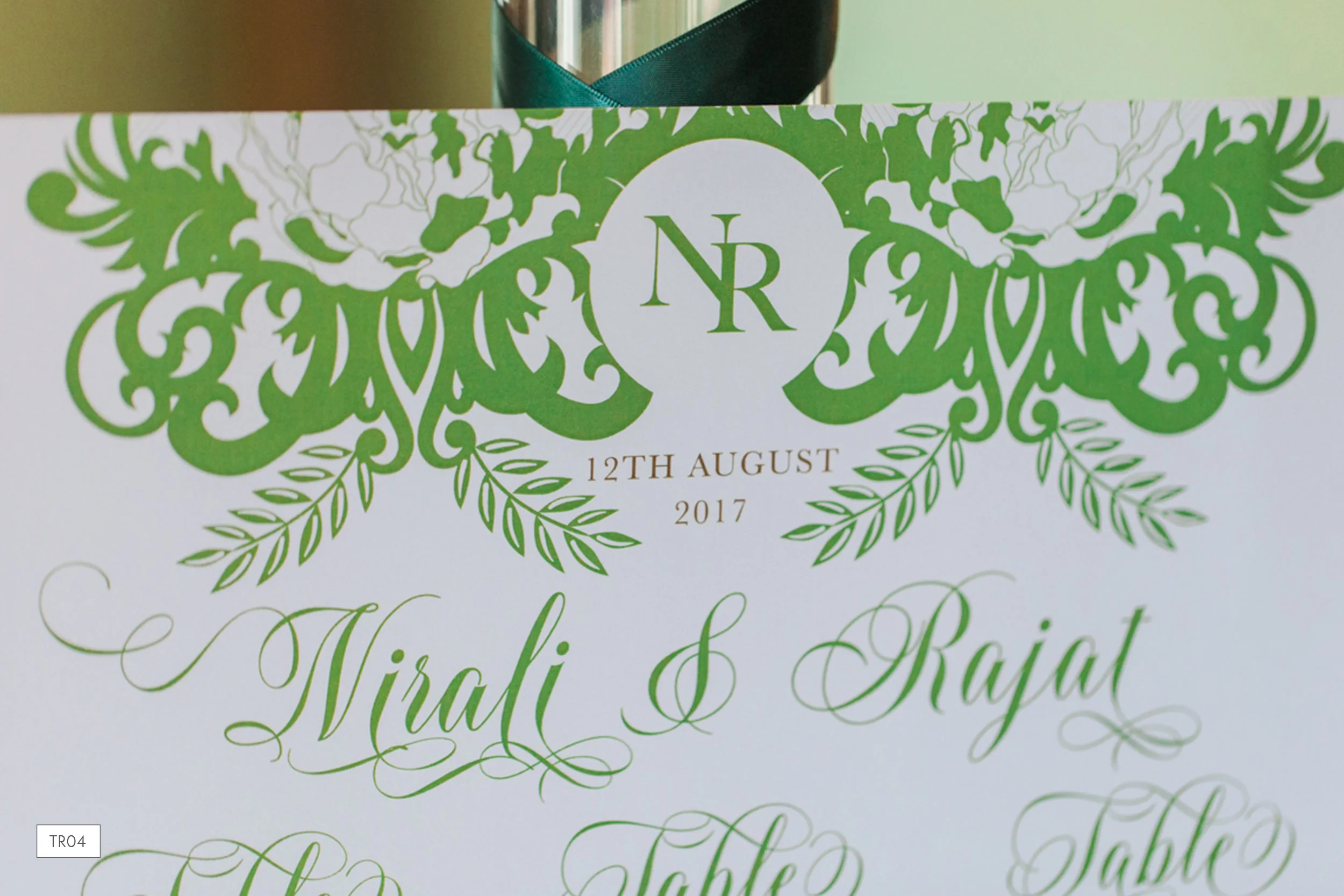 pantone-greenery-wedding-table-plan.jpg