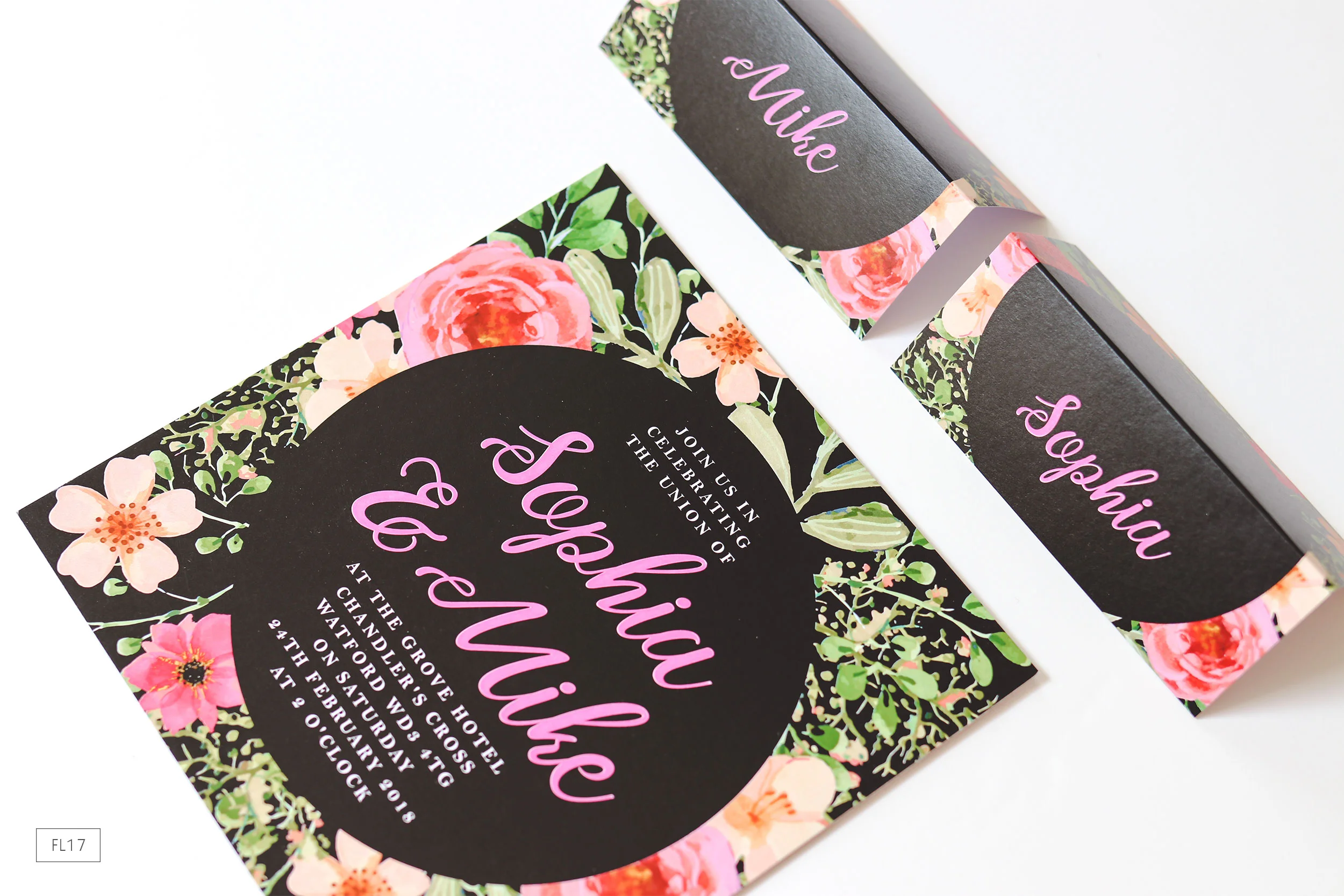 fl17-moody-blooms-wedding-invitation-placecards.jpg