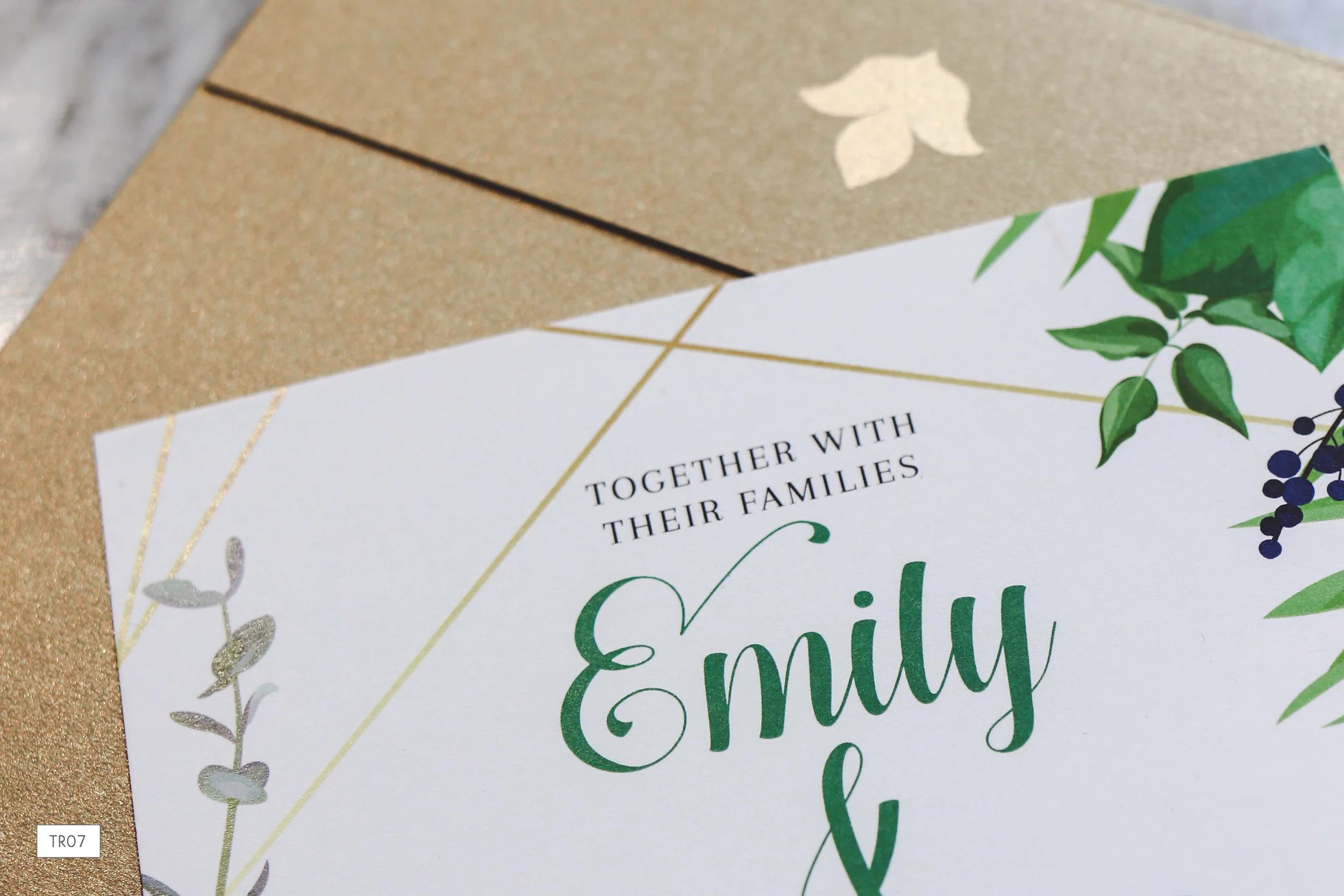 tr07-tropical-wedding-inviation-details.jpg
