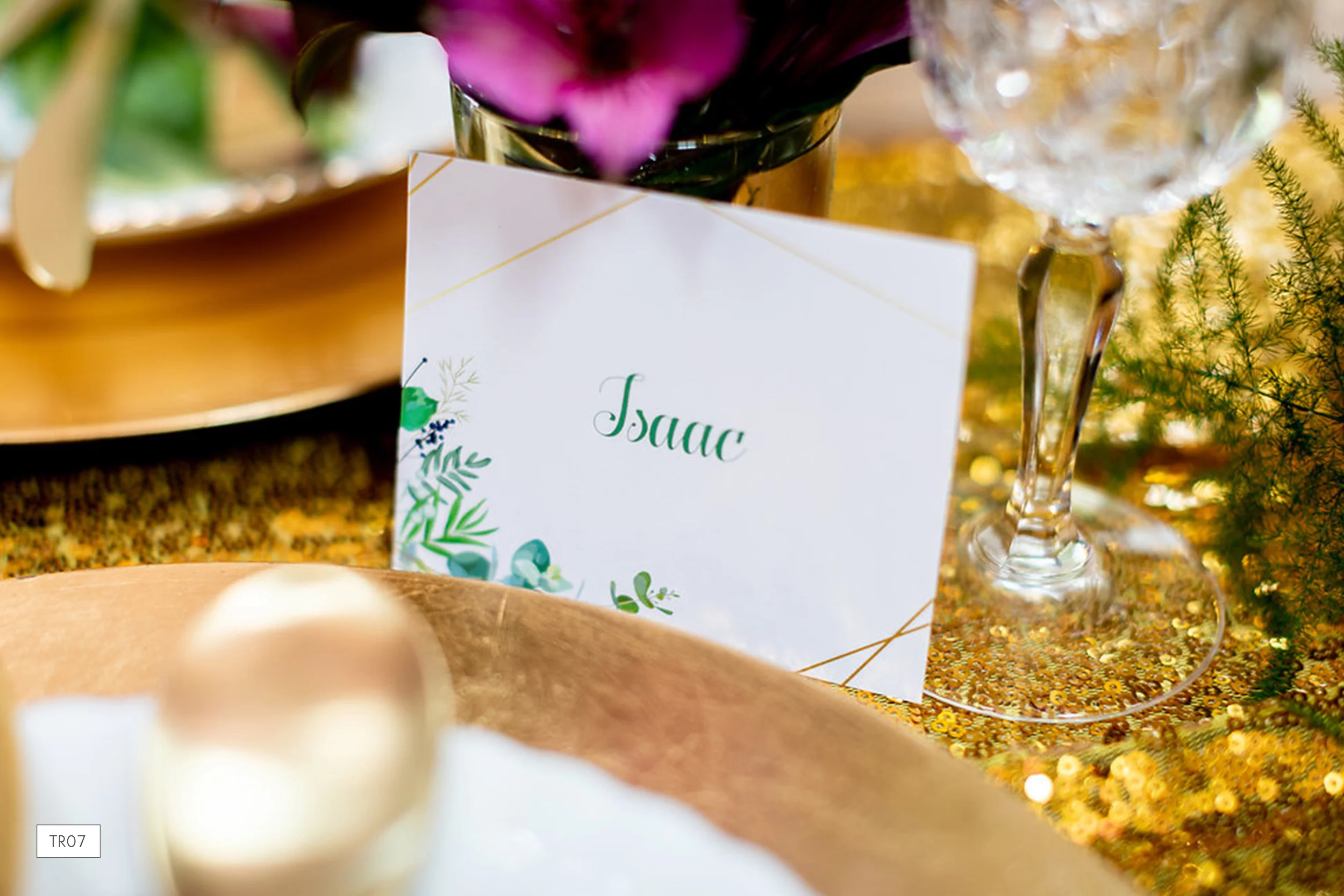 tr07-tropical-wedding-placecard.jpg