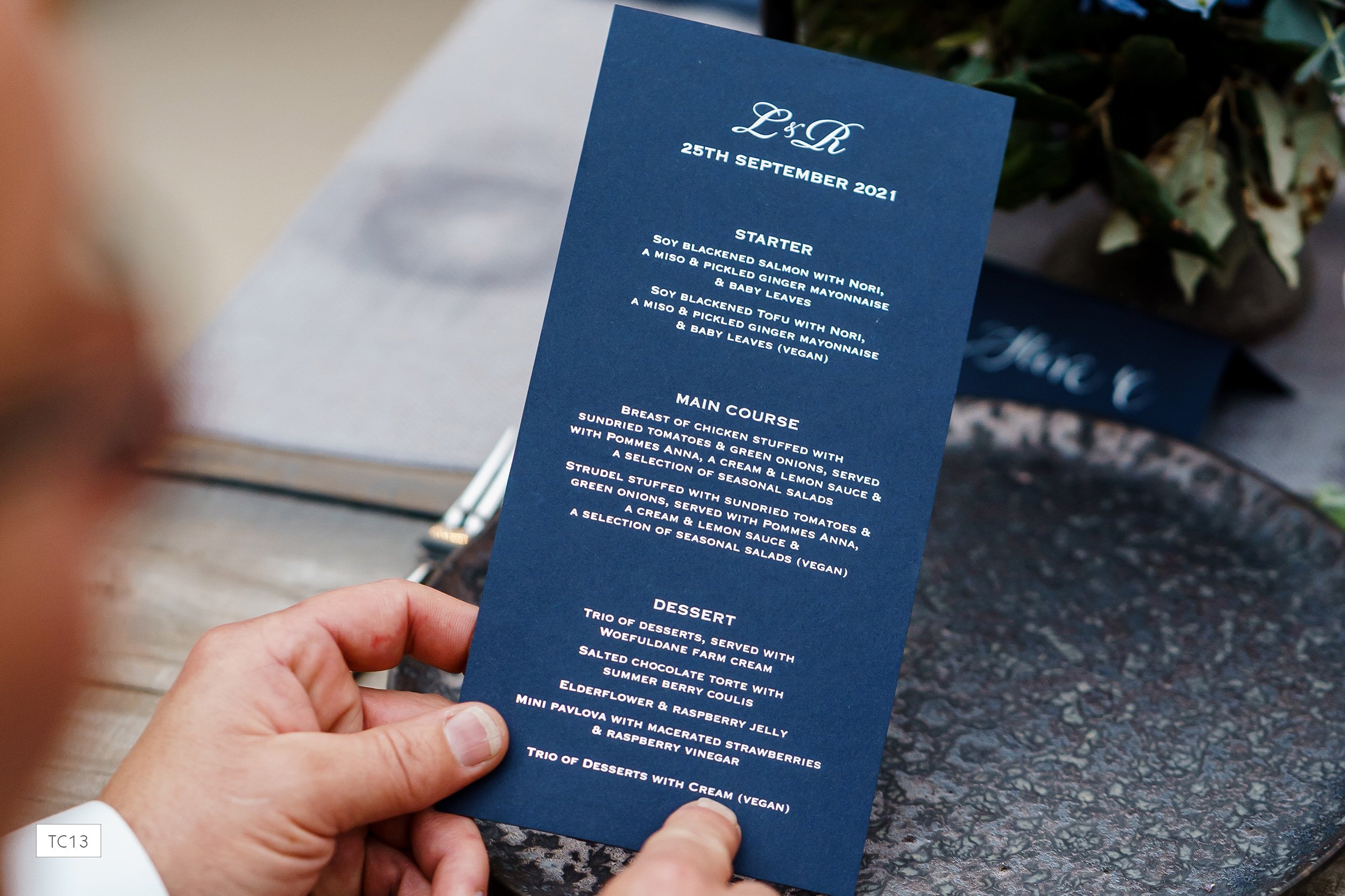 Classic-foiled-invitations_wedding-stationery-in-London-Dubai-tc13_ananyacards.com.jpg