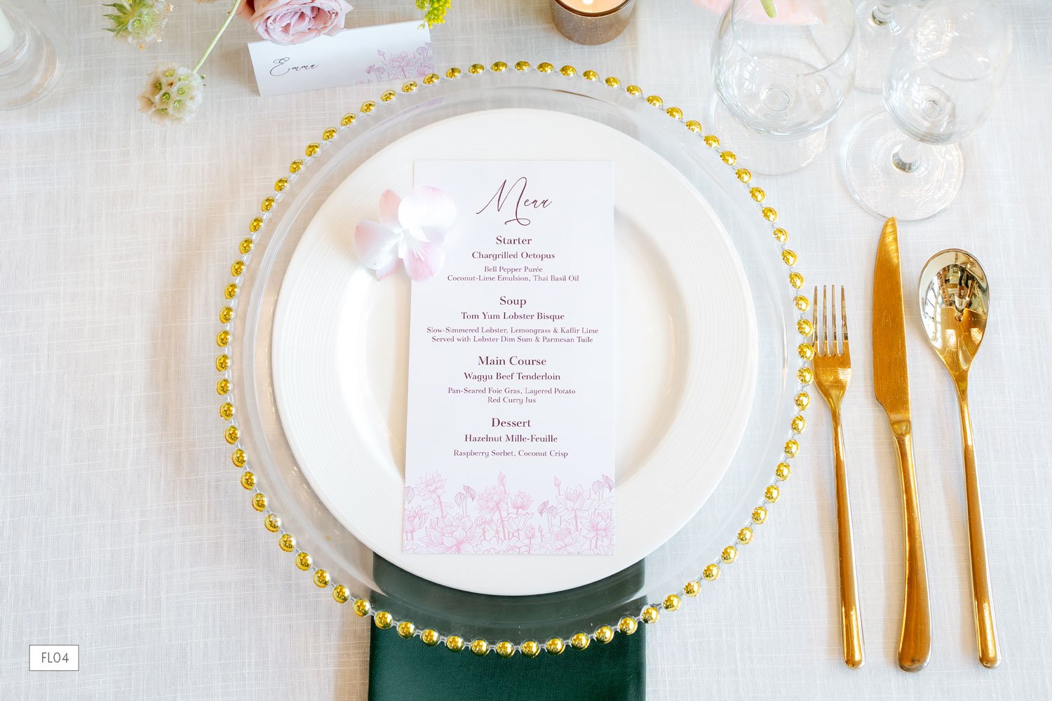 Floral_white-lotus_destination-wedding_Ananya-Cards.jpg