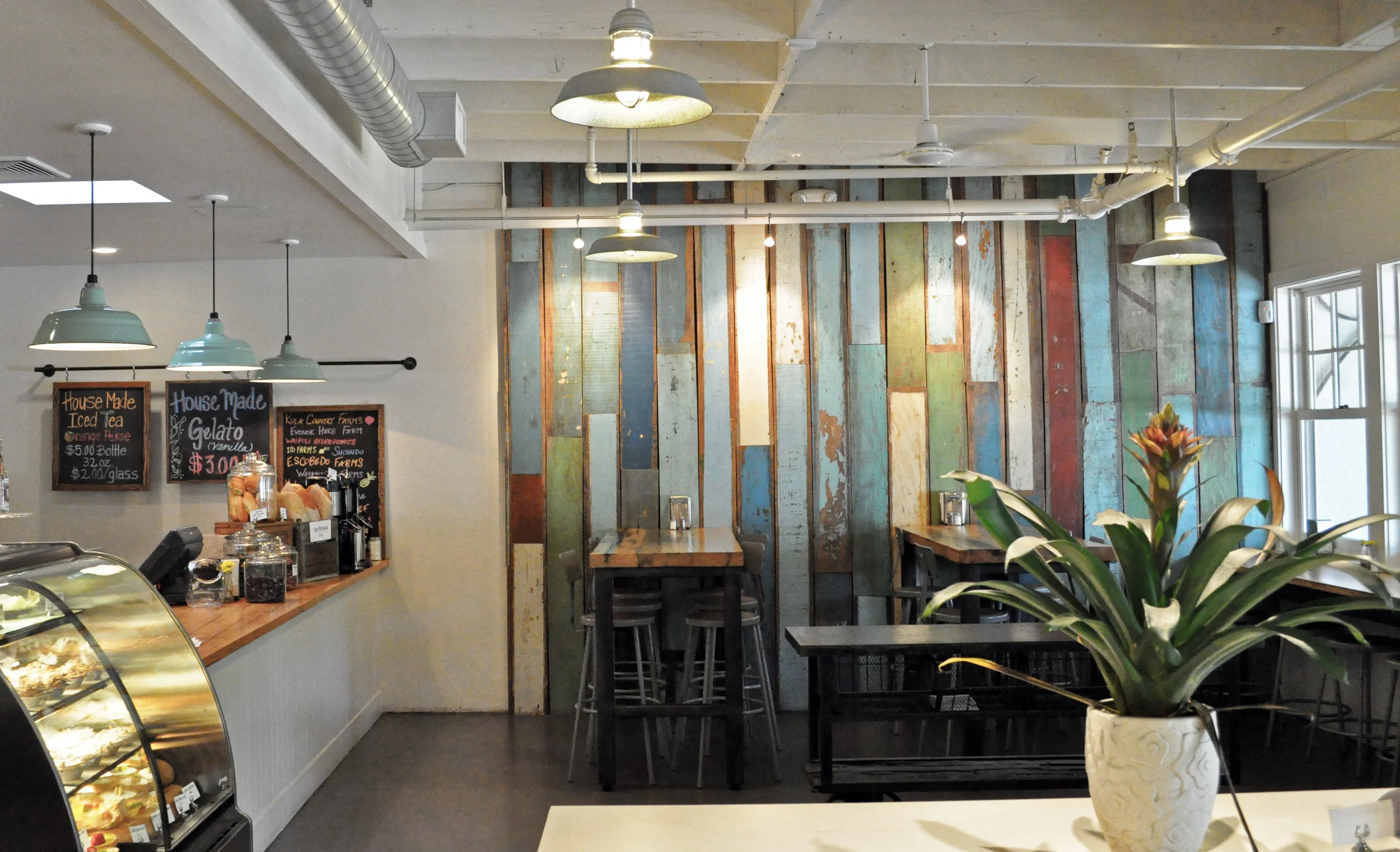 LEODA'S KITCHEN & PIE SHOP — pili design + build