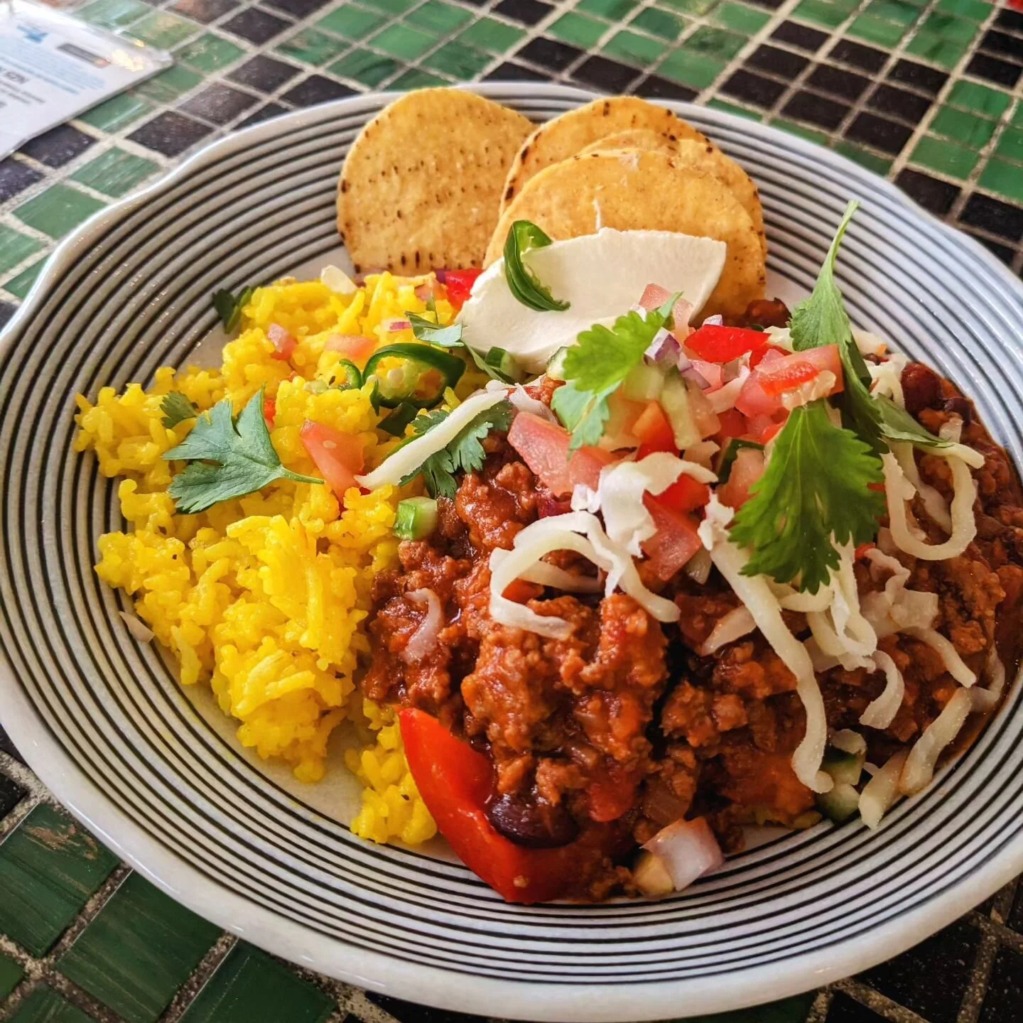Get it HOT HOT HOT 🔥🔥🔥 Chili Con Carne with Mexican rice, corn chips, salsa, sour cream and cheese!!! Ask us for more fresh chili 🌶️ Thank us later! 

#lunch #melbournecafe #yum #delicious #lunch #kensingtonlocal #kensington3031