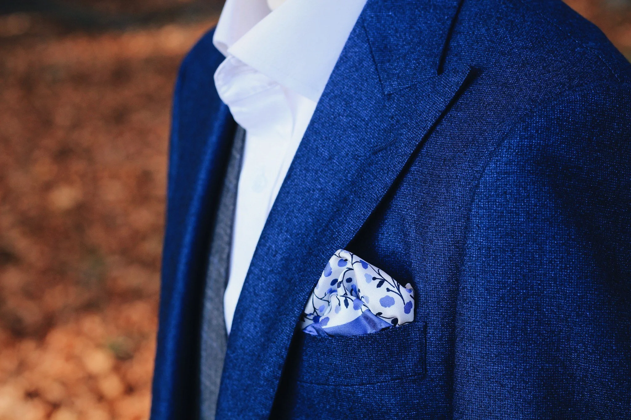 pocket-squares-blue-mixed-floral-silk-pocket-square-4_2048x@2x.jpg
