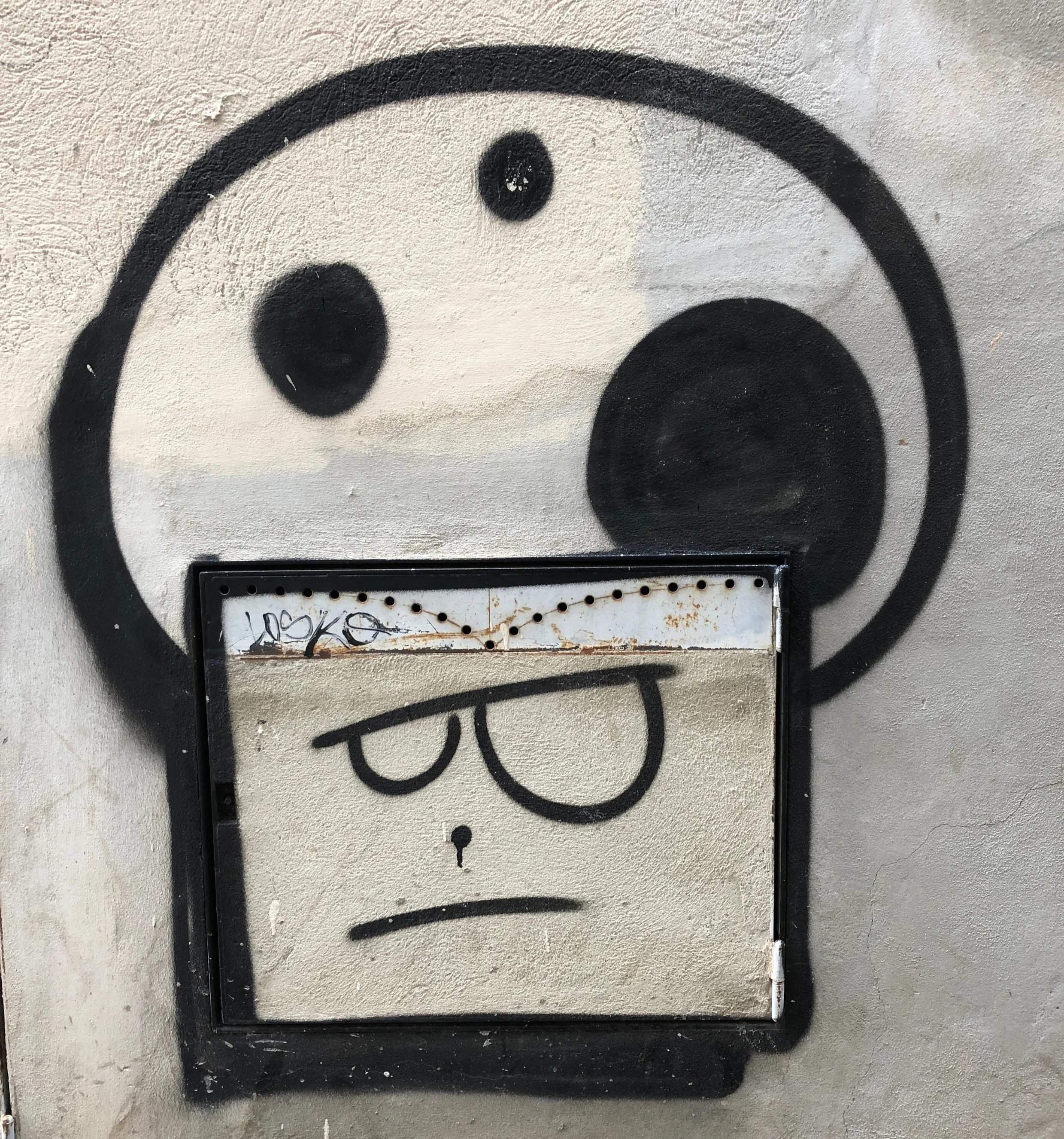 Illustrationen an der Wand - schnell mit dem Smartphone aufgenommen und in den Bilderpool gepackt - mit wenigen Strichen können so Emotionen dargestellt werden.