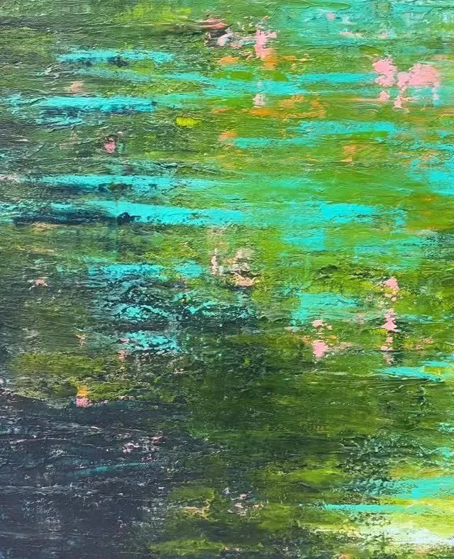 Close up of 'Thames in All of Us", this piece was inspired by that ever-flowing river that connects us all to history, to present and to future.  Created next to the Thames and including  a single drop of this historical body of water on the can