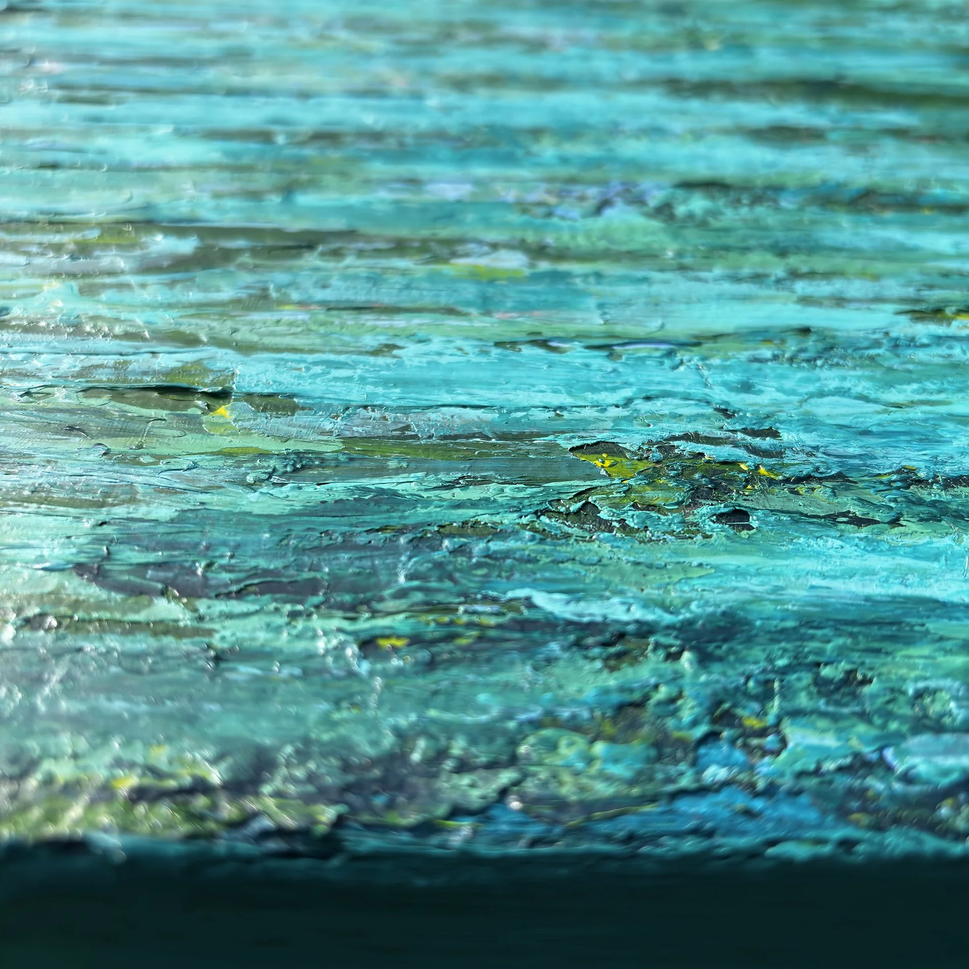 swell close up surface from edge web.jpg