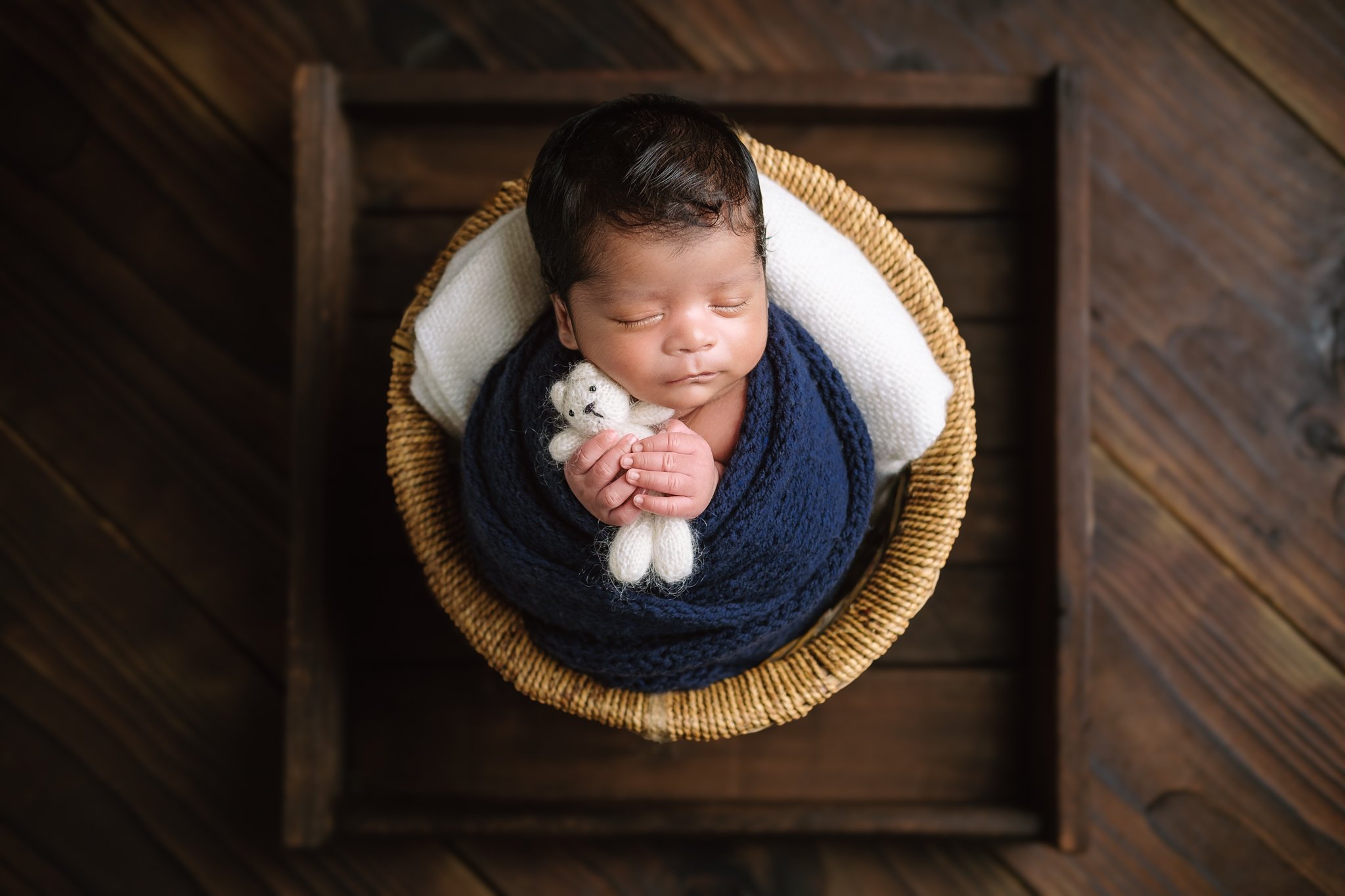 Evan Newborn-15.jpg