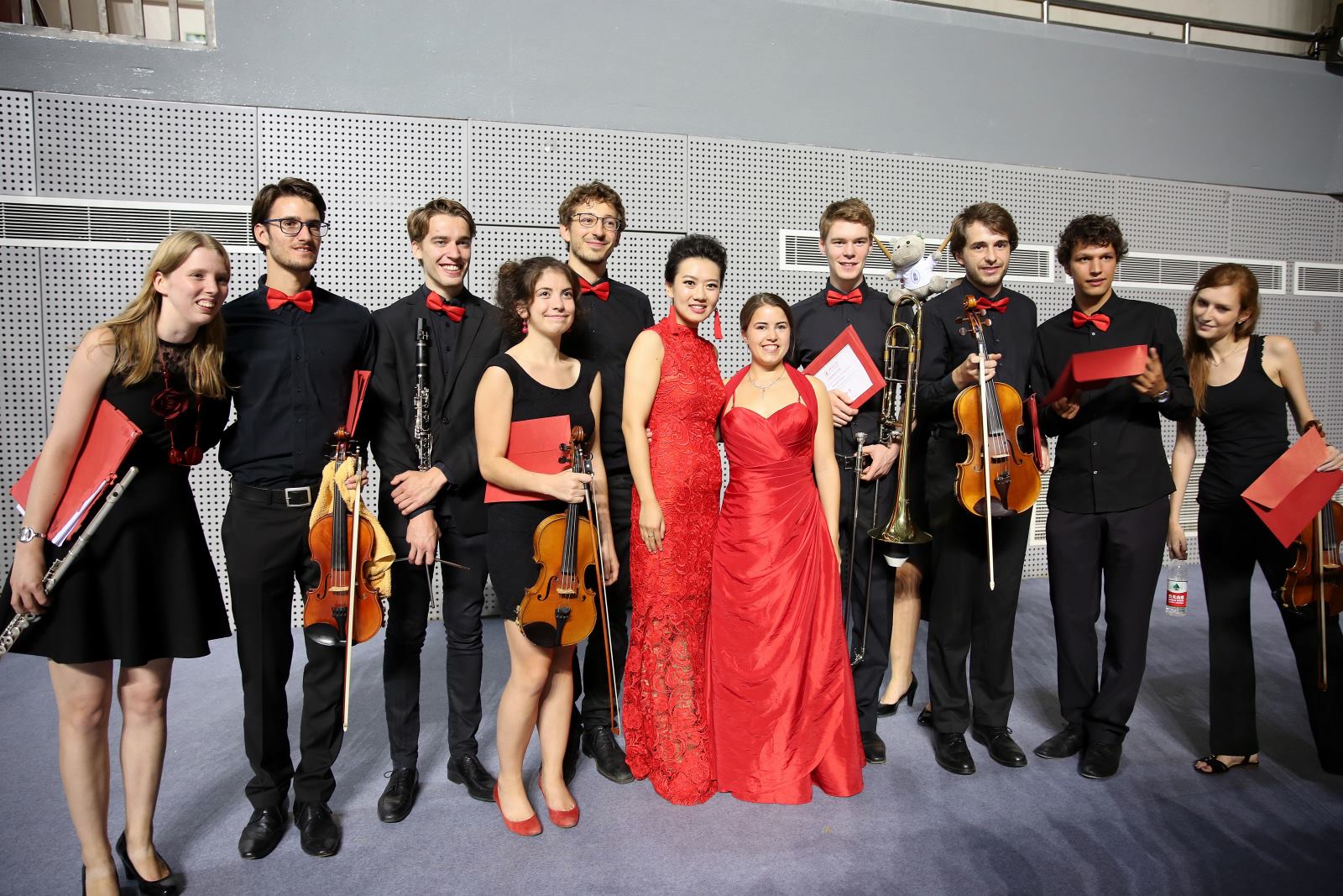 Concert China Chengdu (September 2015) with Chinese Soprano and some orchestra members.