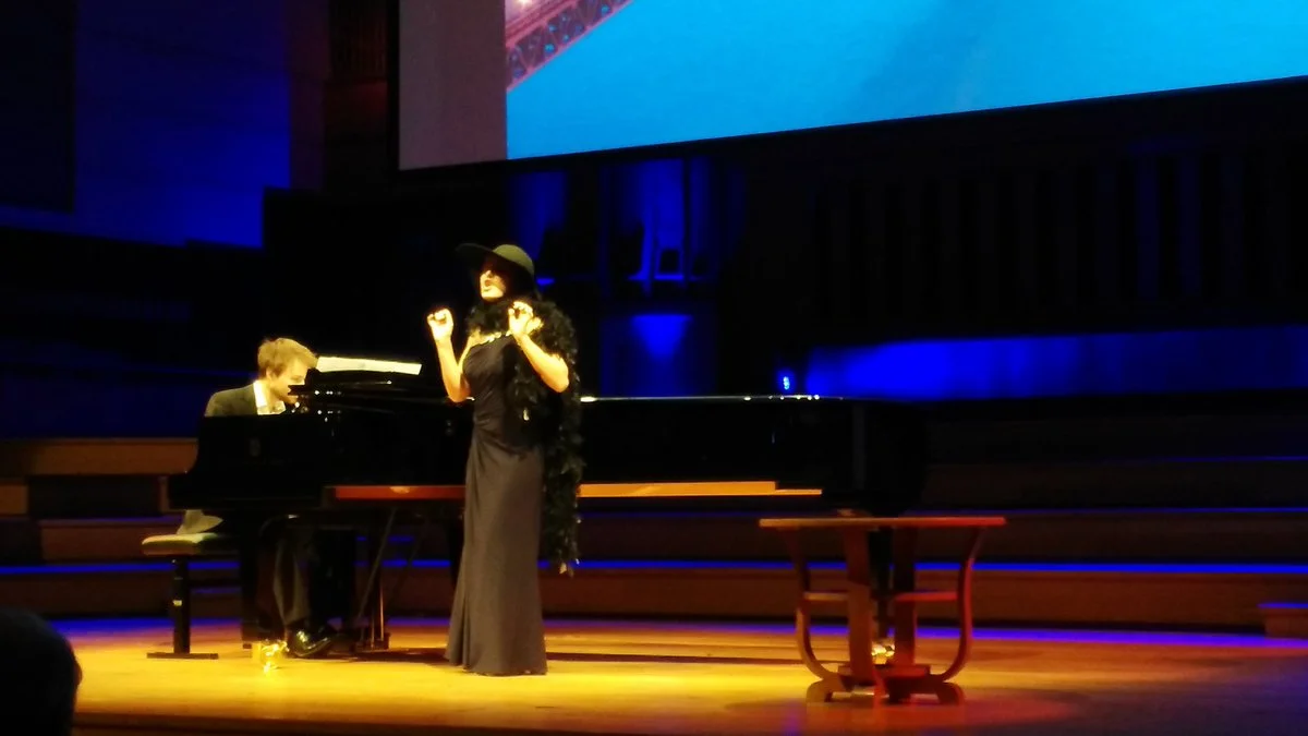 Academische zitting IBJ during performance 'La diva de l'Empire (E. Satie) Elsi Spanoghe (soprano) and Nils Hellemans (Pianist) - 23 february 2016 (Flagey, Brussels)