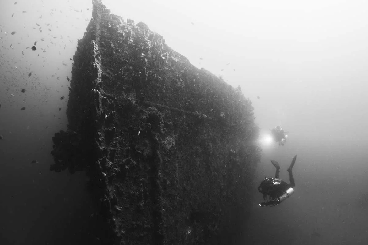 Bunaken Oasis - wreck -25.jpg