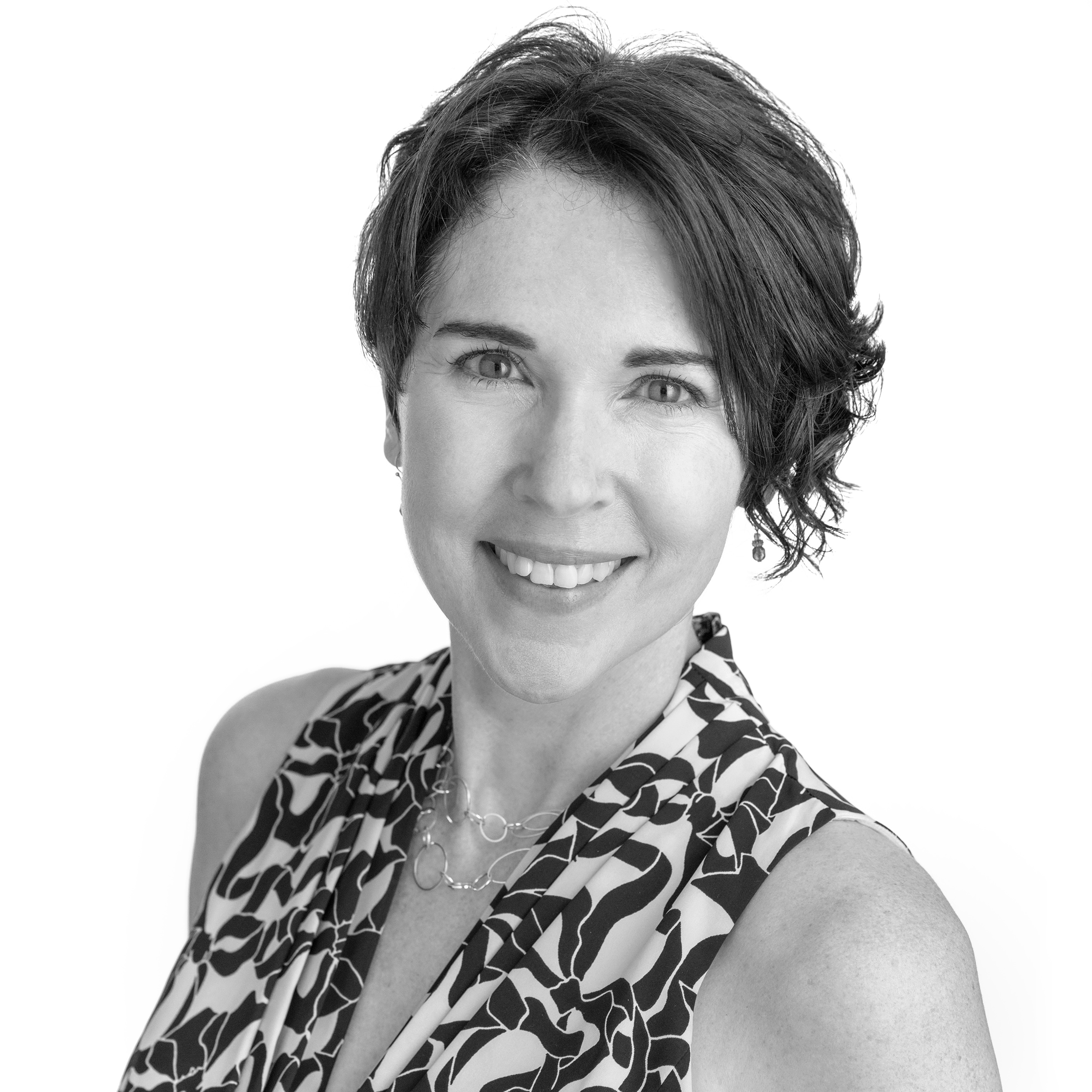 Tracy Teuscher, The Buzz Maker, Public Relations, PR, President, Accredited, APR, Queen Bee.