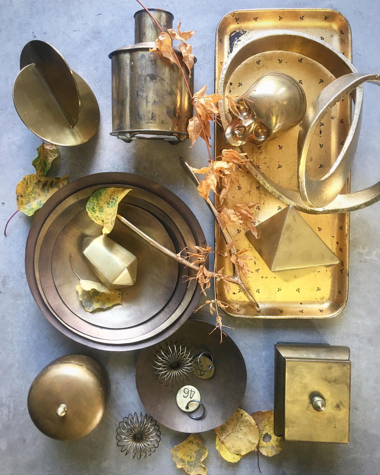 Golden Eye! Storage Still Life, Always regal, always flashy! Gold gives us all it&rsquo;s got! (and more!) A collection of my gold faves! #studiomarcushay #smhinc #gold #goldeneye #storagestilllife #props #propstyling #artdirection #lagunabeach #cali